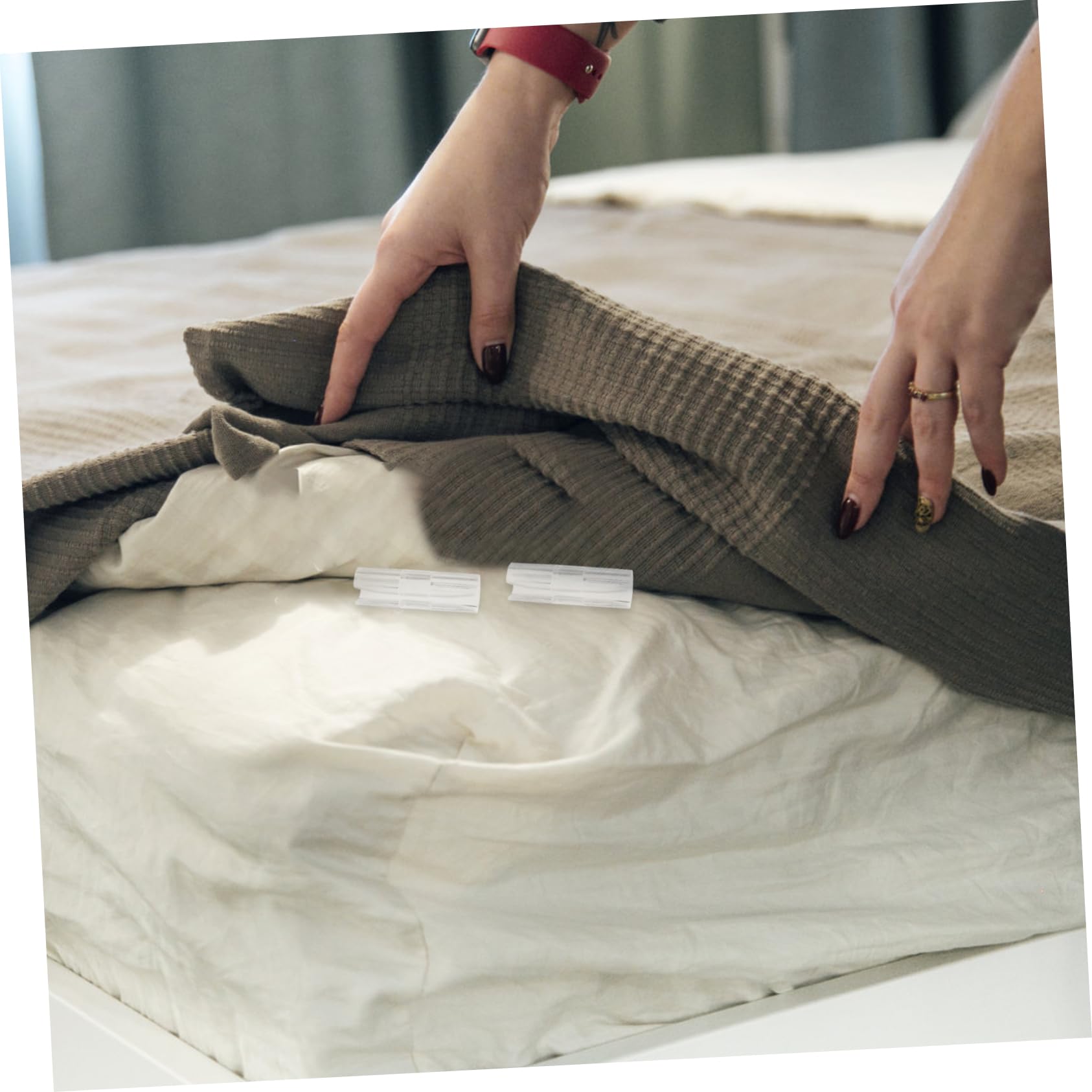 IWOWHERO 12Pcs Bed Clips Fasteners Non Slip Grippers for Securely Holding Bedding Transparent Design Easy to Use Bed Holders for Mattress Stability