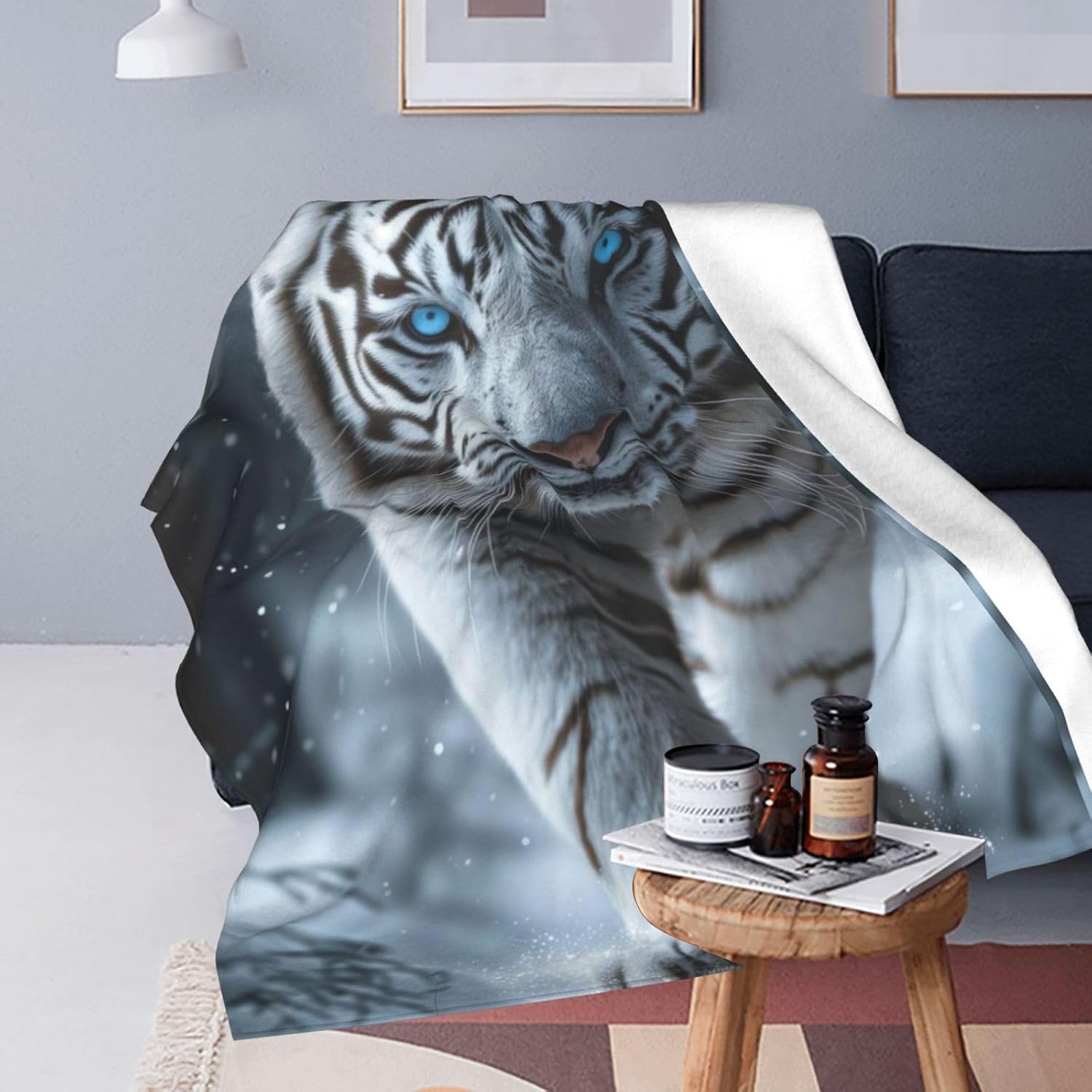 White Tiger Blanket for Women, Wildlife Animal Throw Blankets Soft Lightweight Flannel Throws for Bed Sofa Home Decor, Gifts for Girls Kids, 50x60in
