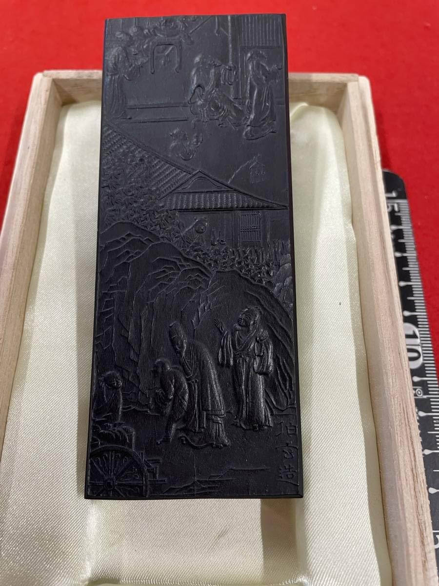 ひだりさま・NOCE ノーチェ　ダイニングテーブル 三角形 ひだりさま・NOCE ノーチェ ダイニングテーブル 三角形