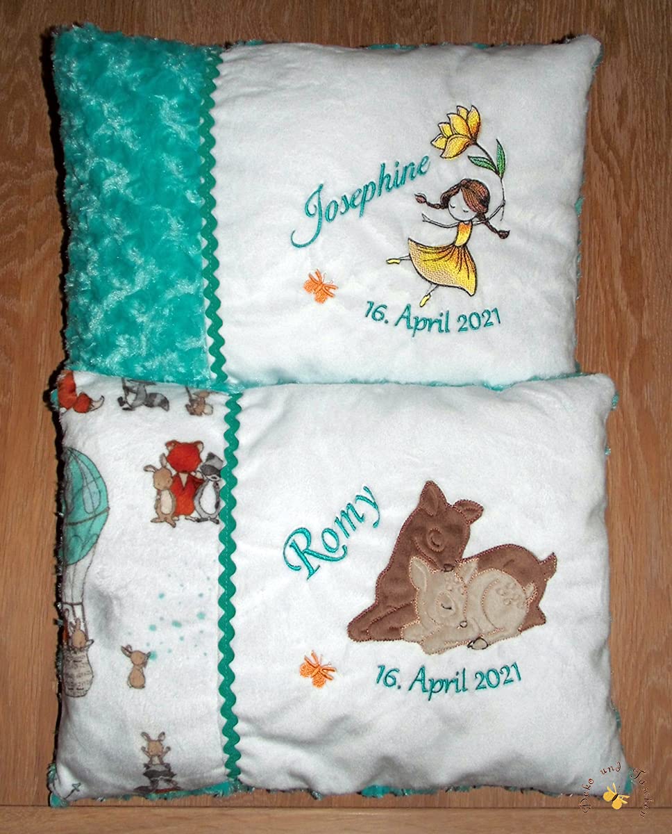Babykissen mit Stickmotiv Mädchen und Namen, 30 cm x 40 cm
