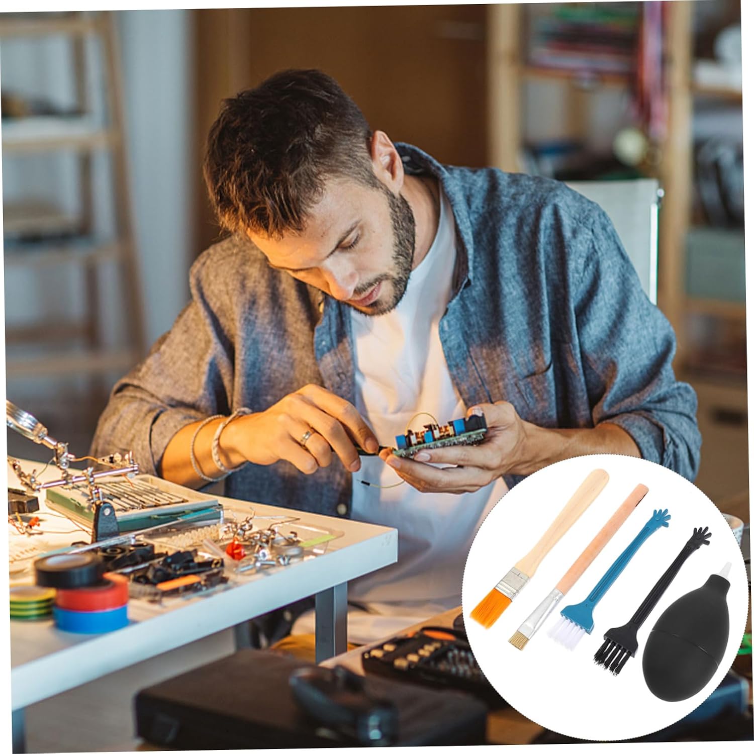 2sets Multi-Functional Headphone Cleaning Kit Electronic Cleaning Set for Phones Tablets Keyboards and Computers Includes Brushes and Air Sucker Random Colors