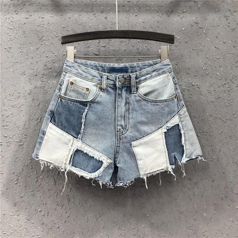 Short en denim patchwork bicolore avec coupe lâche et finitions premium - 3