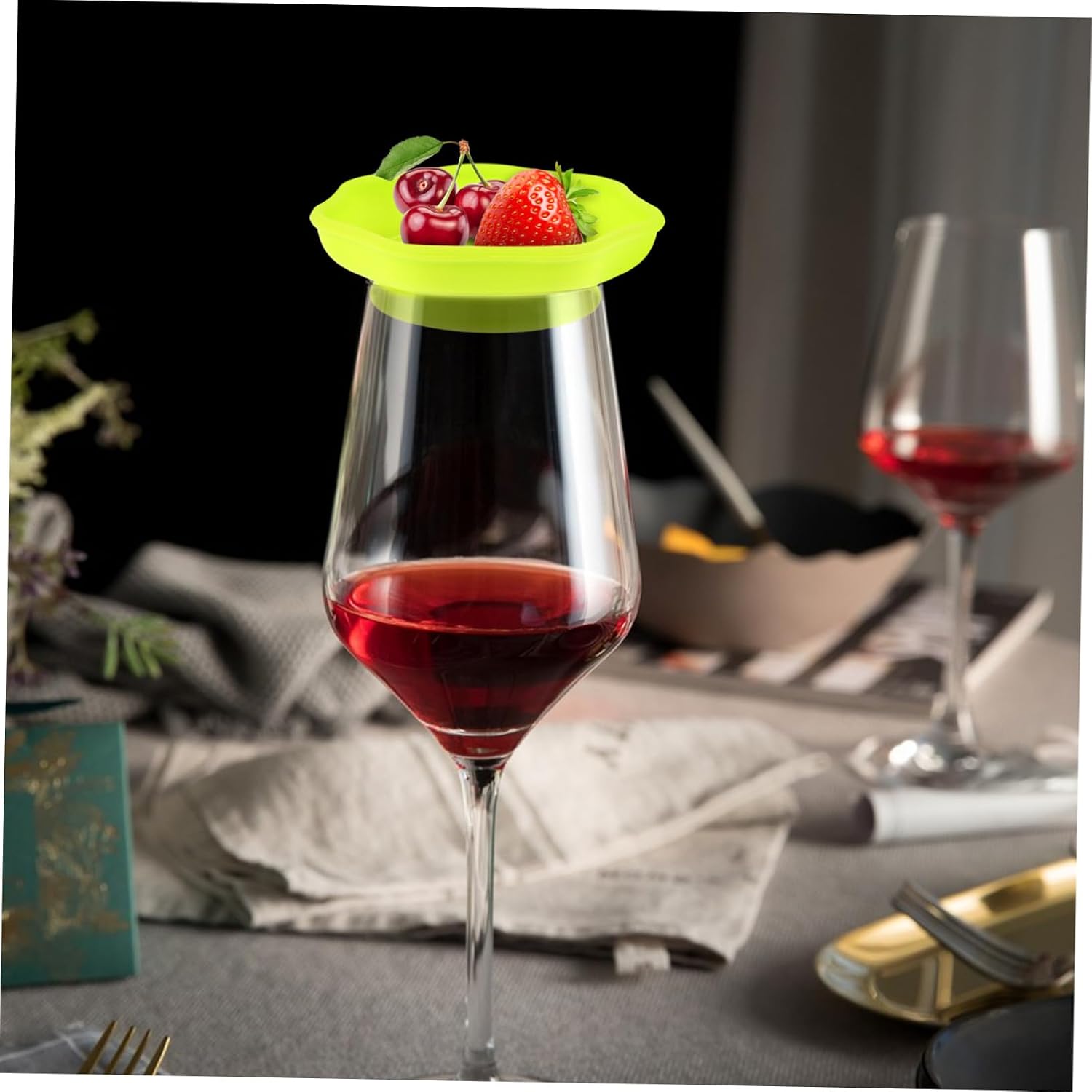 Mobestech Silicone Wine Glass Tray Cup Lids for Charcuterie Boards Snack Tray Lid Reusable Drink Cover for Parties