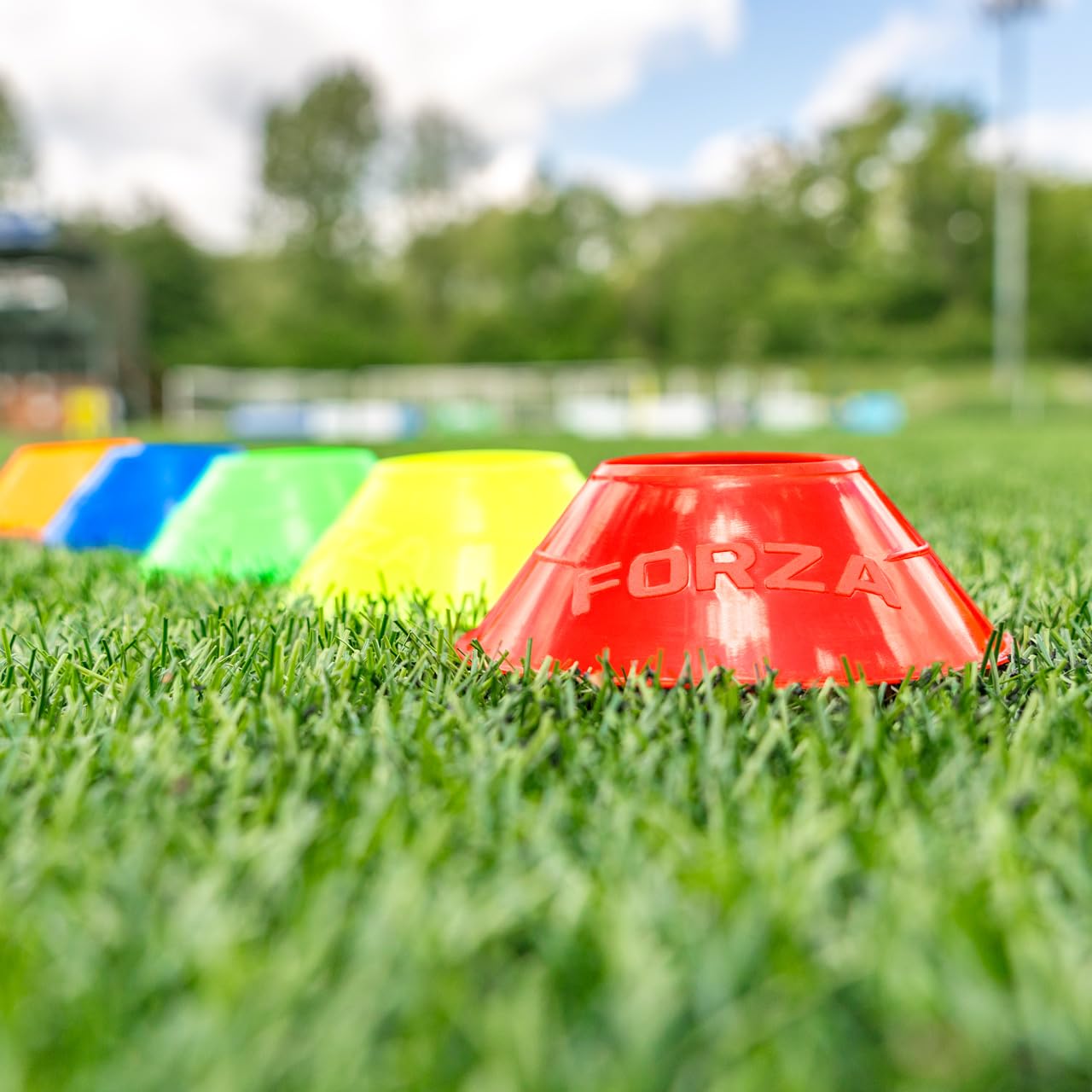 FORZA Mini Plots de Marquage pour Entraînement de Sport [Pack de 50/1000] | Cônes Durables et Polyvalents pour Le Football, Le Rugby et Plus | Support de Transport