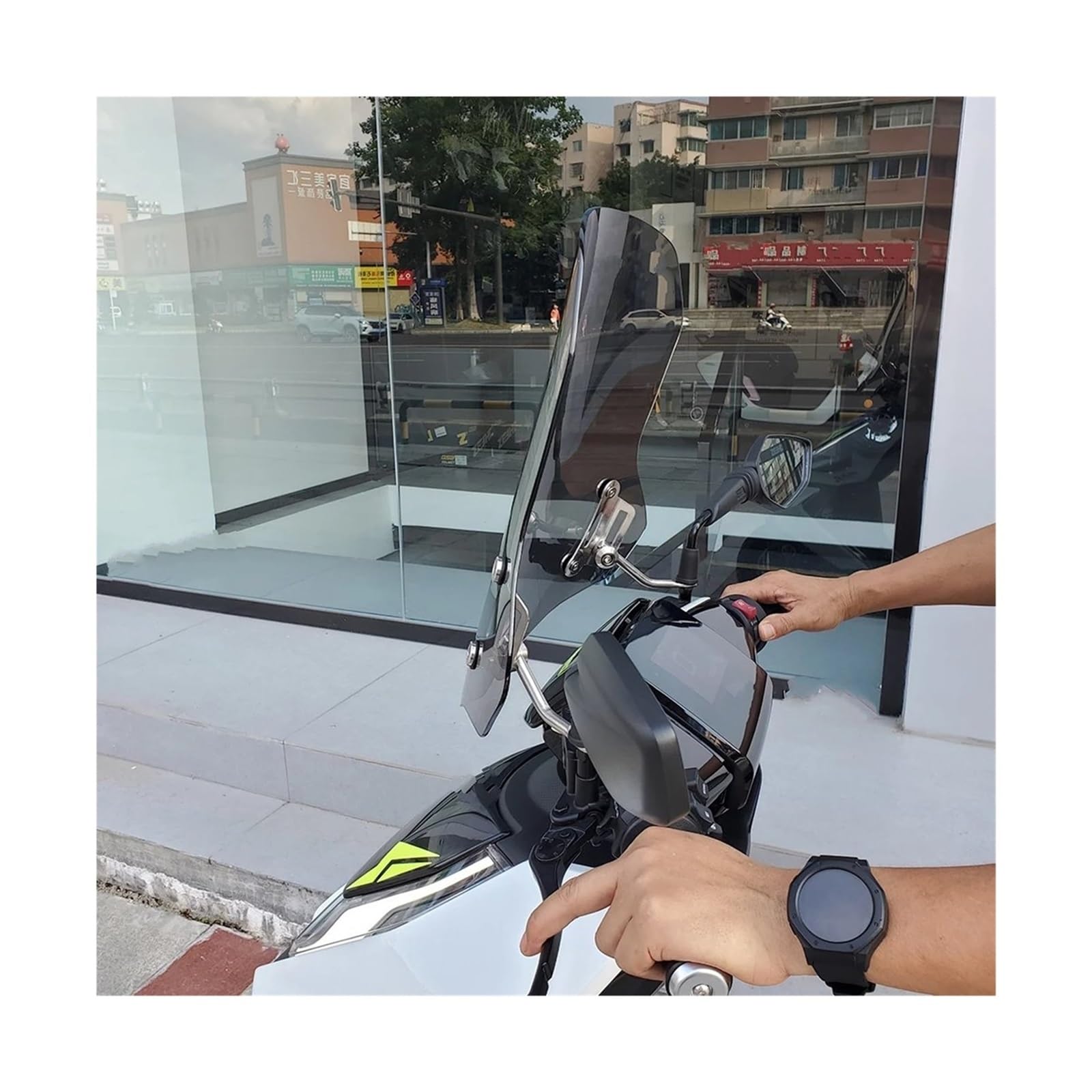 LUTFI Déflecteur Pare-Brise Moto Pare-Brise Modifié Pour Moto Et Scooter, Pare-Brise Avant Et Pare-Pluie Plaque De Dérivation De Pare-Brise Pour ZEEHO AE8