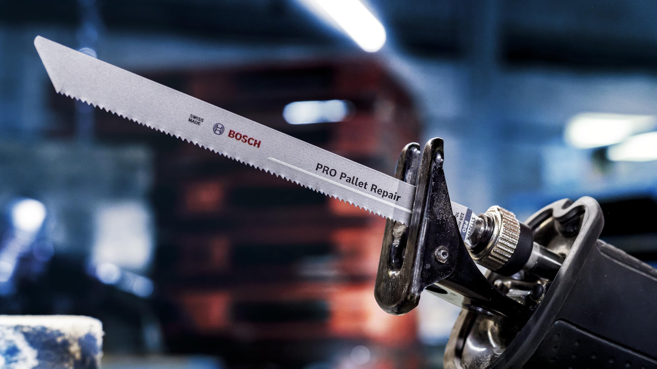 Bosch 100 hojas de sierra sable PRO Pallet S1135VFR para reparación (para acero, madera con clavos, longitud 225 mm, accesorio profesional de sierra sable)