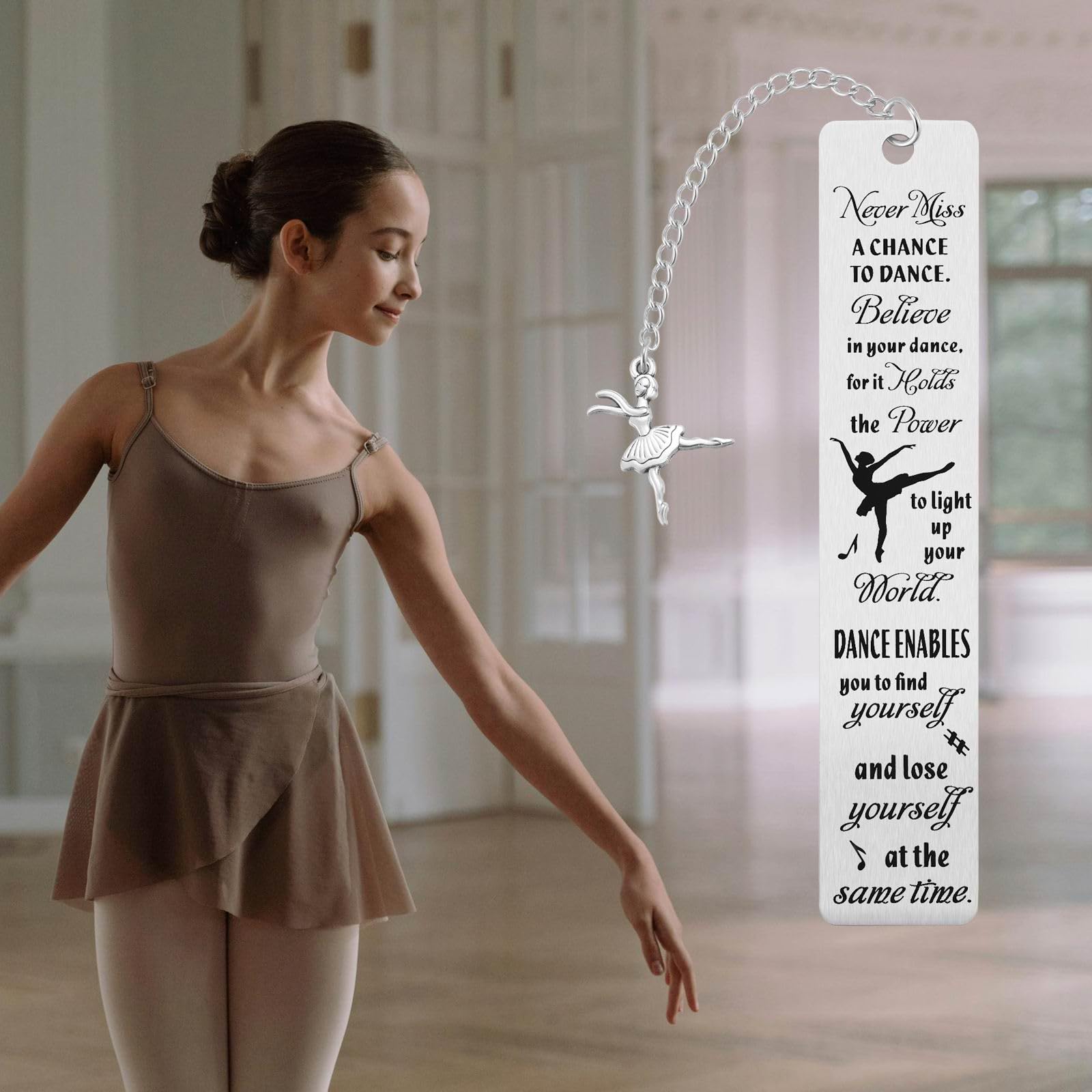 LIA MORELLI \u0026 ADRIAN VOLKOV BALLET - ZUMIFRESKY – IKIGAI COMICS, image size:1600x1600