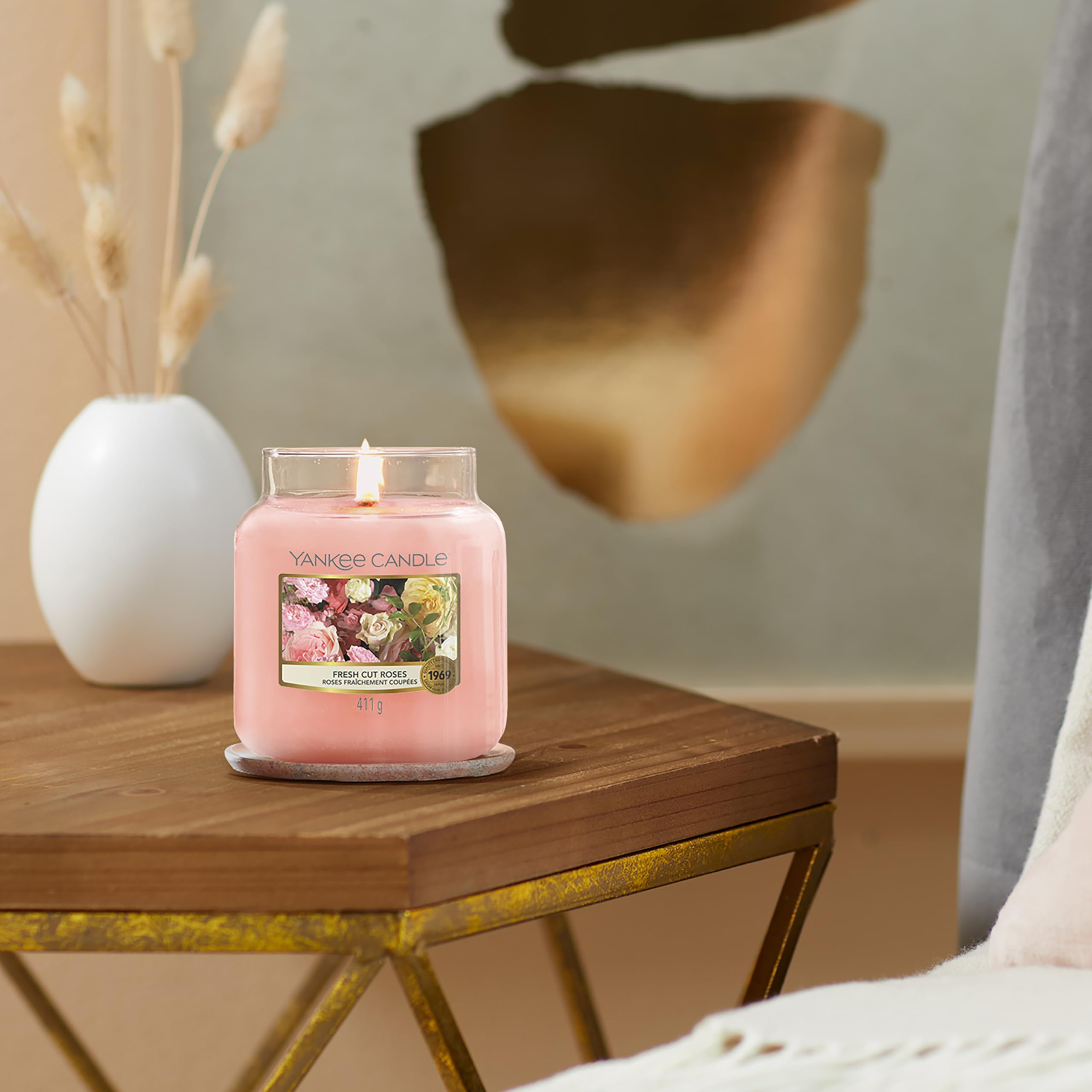Yankee Candle bougie jarre parfumée | moyenne taille | Roses fraîchement coupées | jusqu’à 75 heures de combustion