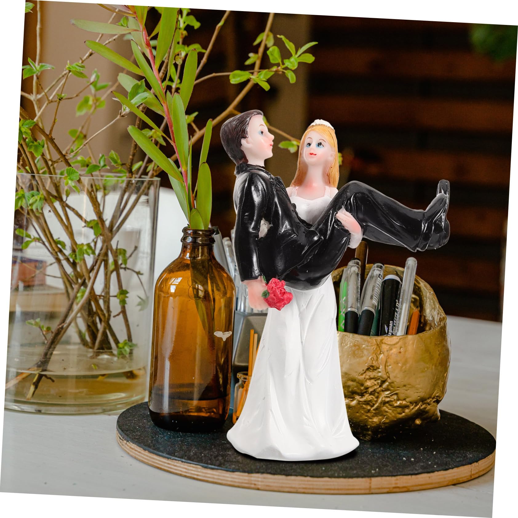 Amosfun 2 Stück Kunstharz Kunsthandwerk Ornamente Hochzeit Braut Und Bräutigam Cupcake Cartoon Puppe Figur Paar Braut Und Bräutigam Dekorationen Paar Skulptur Wohnzimmer