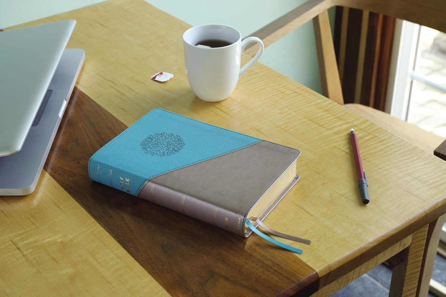 NIV, Personal Size Bible, Large Print, Leathersoft, Teal/Gold, Red Letter, Comfort Print - Image 8