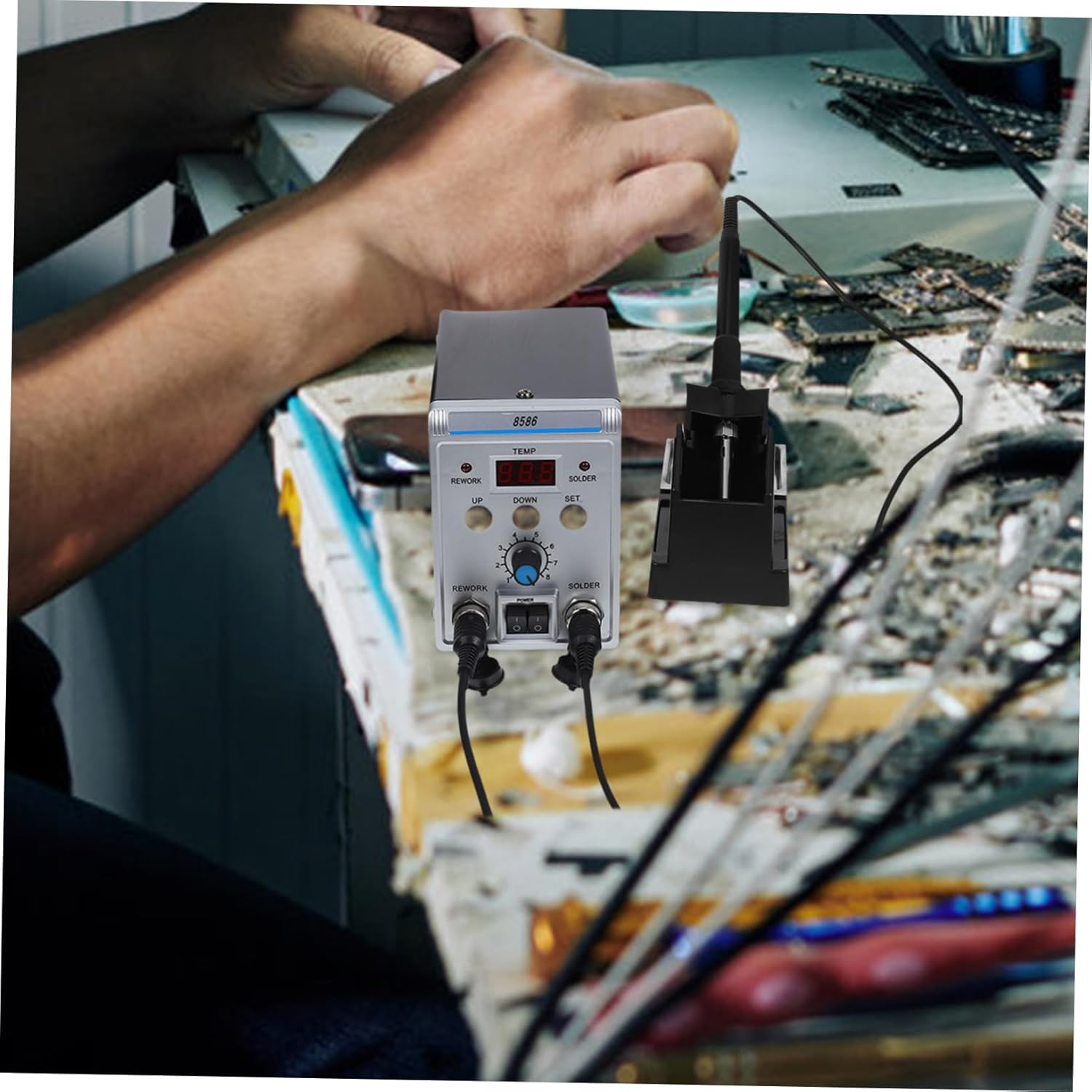 Vaguelly 1set Digital Display Soldering Station Kit Hot Air Rework Soldering Tool Efficient Heating for Professional Repairs Compatible Voltage for Electronics and Circuit Board Work