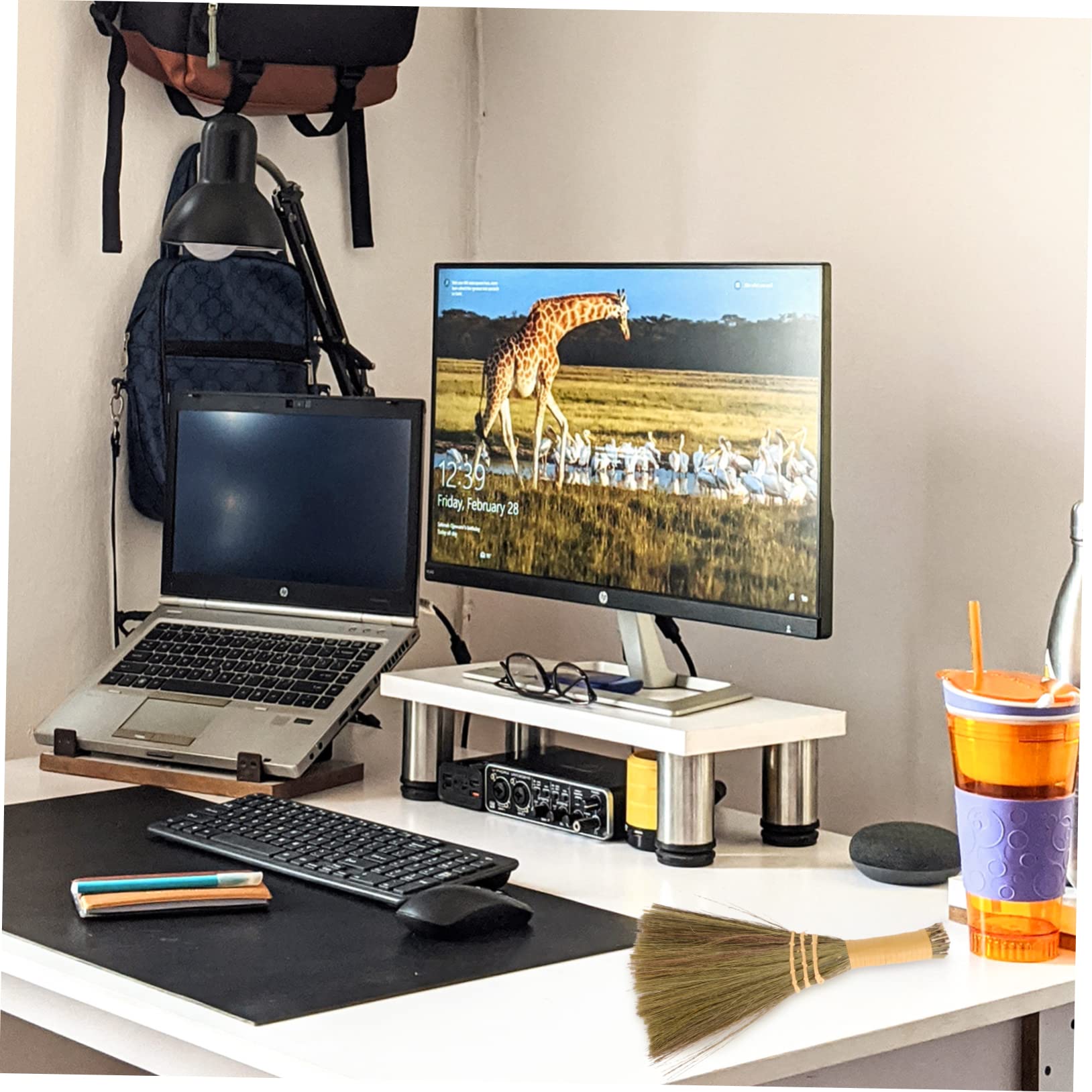 HOODANCOS Cleaning Broom Desktop Dust Brush Mini Sweeper Reusable for Home Use Random Color