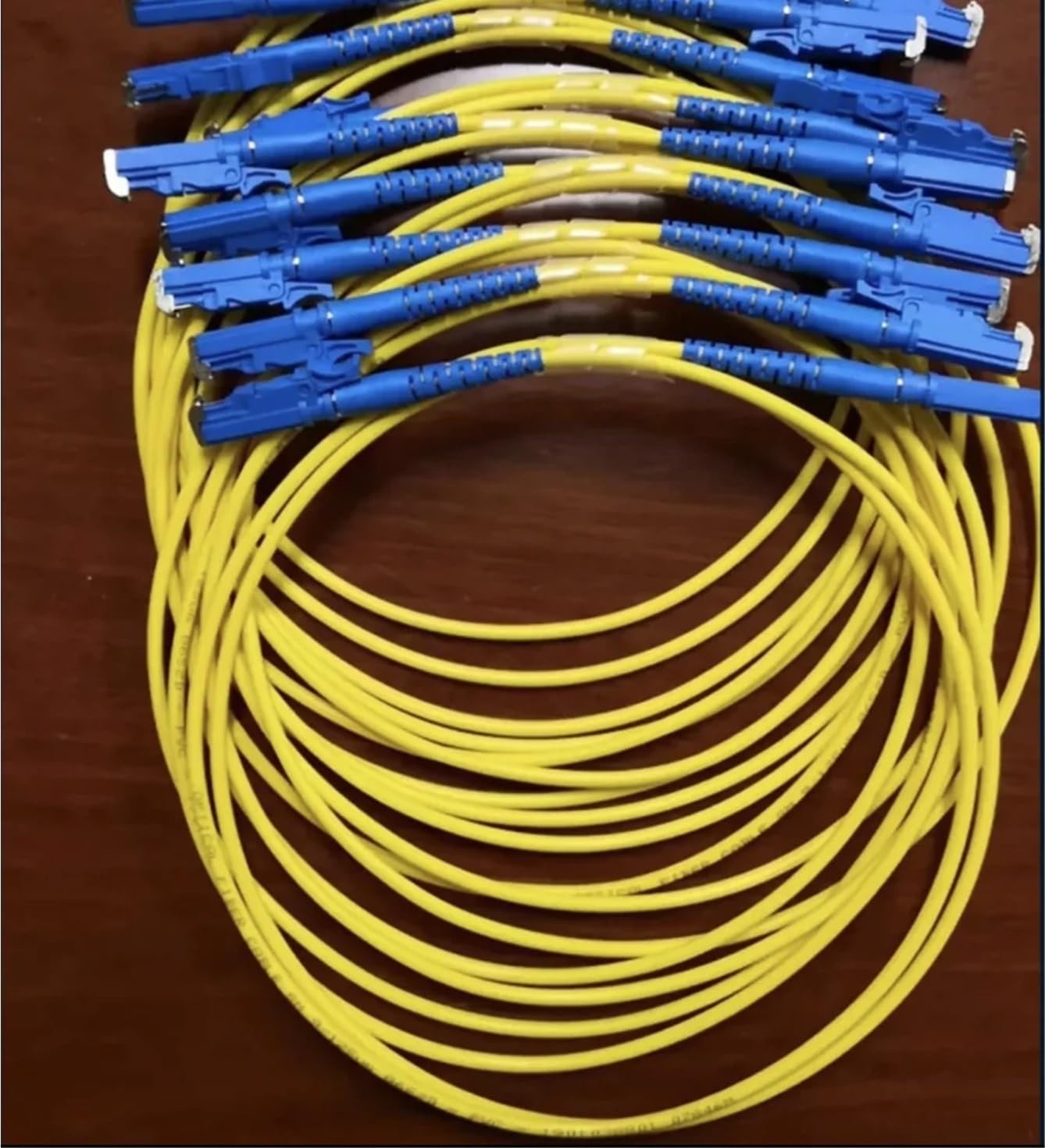 Kabel krosowy światłowodowy 1 M-100 M LC FC ST A SM SX Simplex 5-100 m Pojedyncze włókno E2000 /A (40M 1 szt., E2000 UPC-ST)