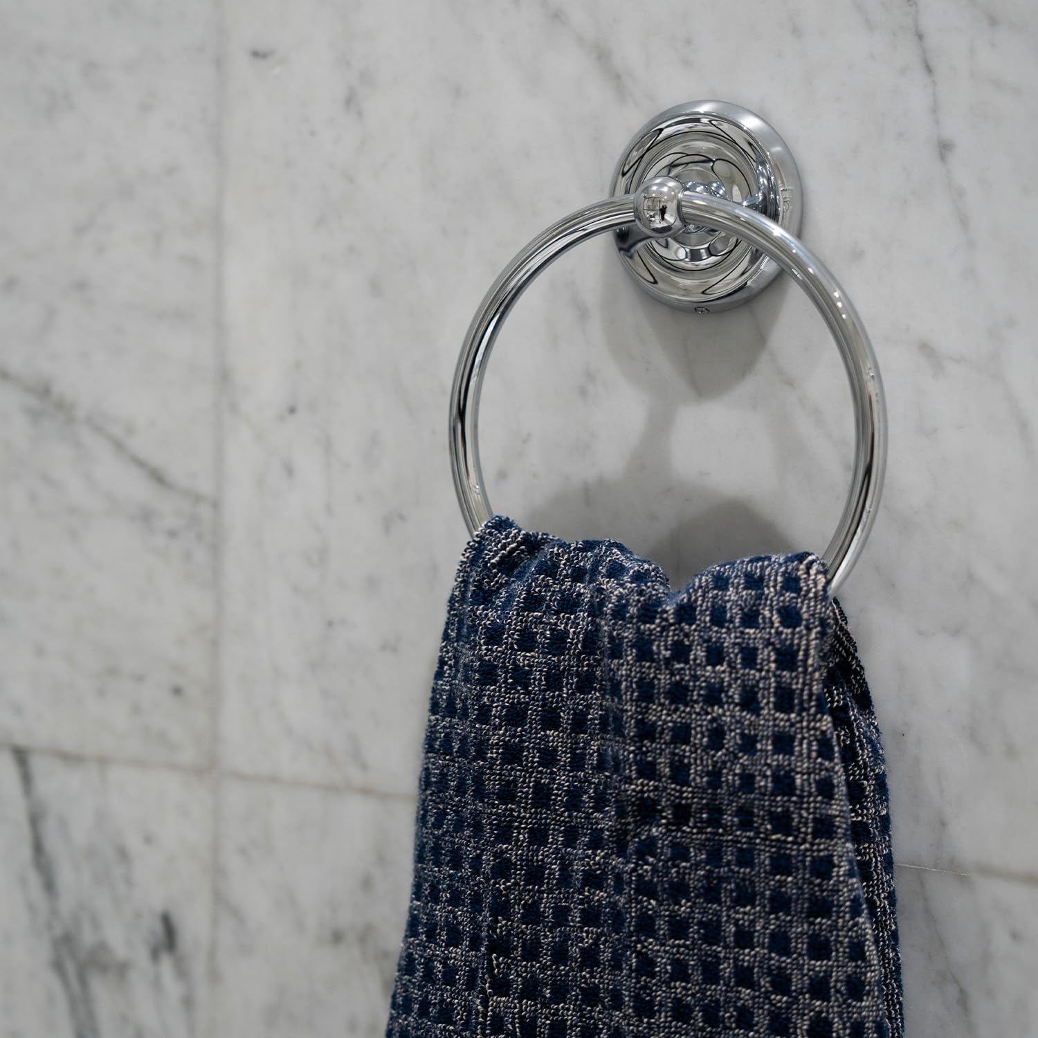 Smedbo "Villa" Towel Ring, Polished Chrome, Silver, 4.1 x 15.5 x 19.6 cm - Image 3