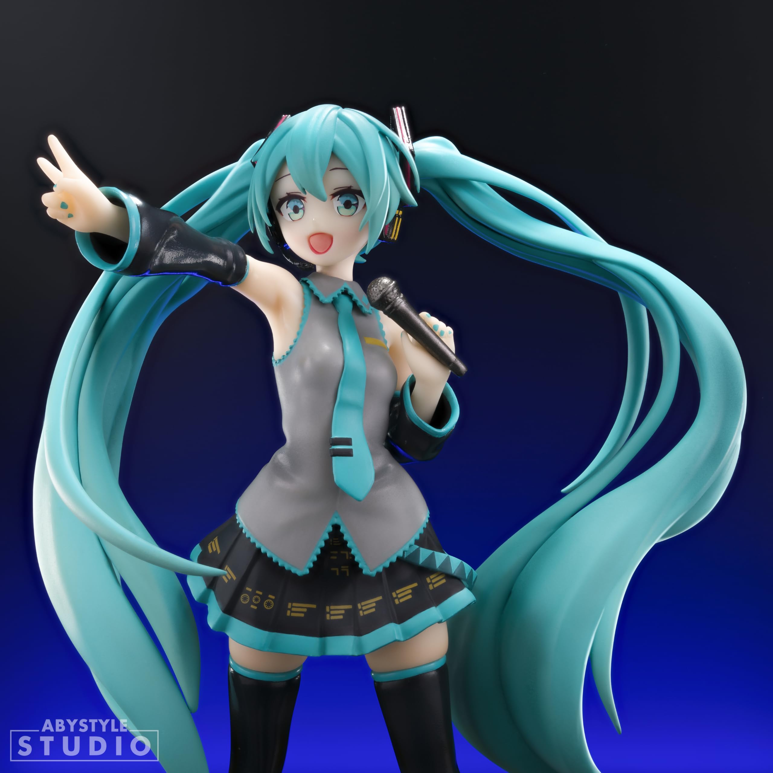 ABYstyle Studio – Figurine Hatsune Miku 1/10 « Clin d’œil » 18–24 cm – Produit Officiel – PVC Haute qualité