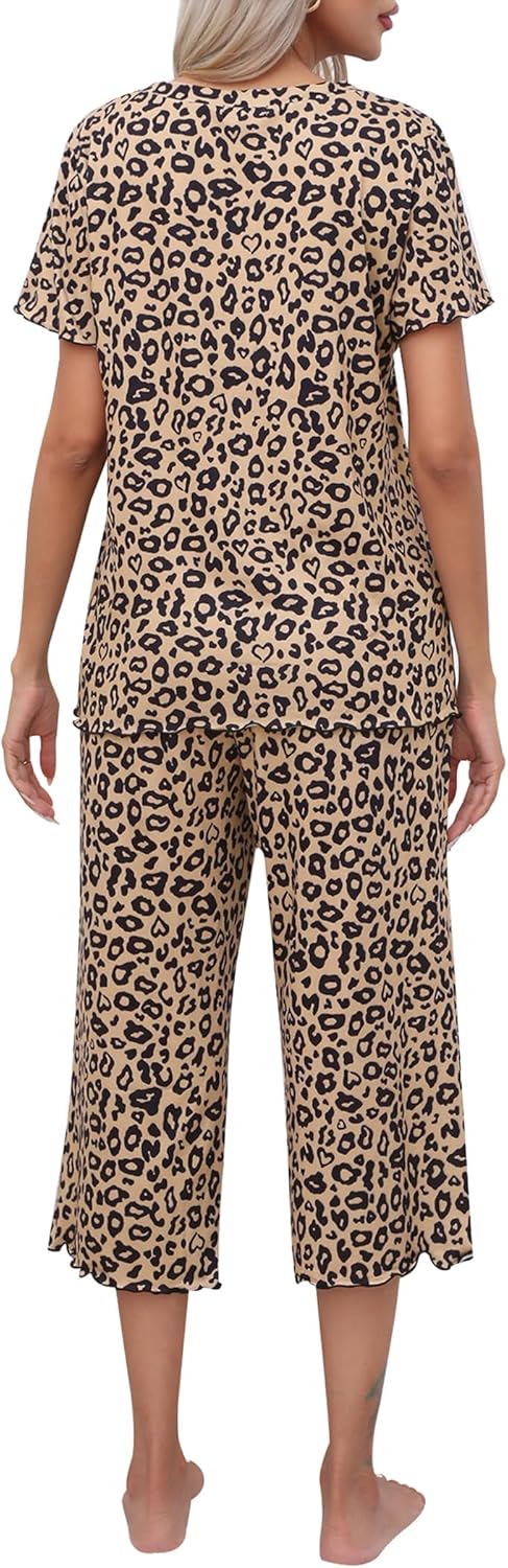 Ekouaer Women's Pajamas Set Short Sleeve Top With Capri Pants Pjs Lounge & Sleepwear Set S-XXL - Image 2