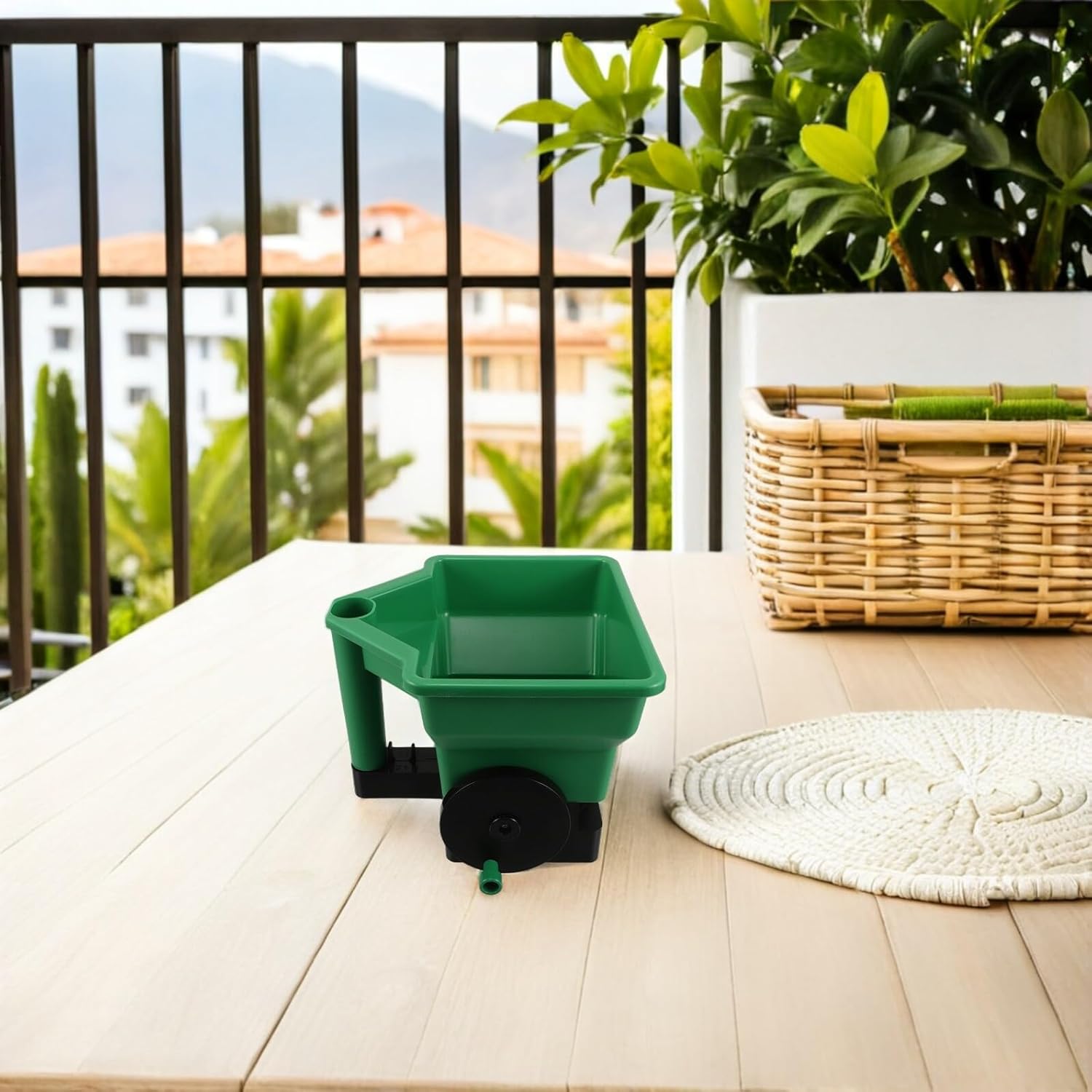 Hemoton Handheld Crank Seeder Adjustable Lawn Seed Spreader for Garden Planting, Compact Plastic Broadcast Spreader Suitable for Yard Sowing and Seedling Distribution