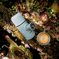 Vista 4 de WACACO Nanopresso Cafetera de Espresso Portátil con Funda, Mini Cafetera de Viaje, Perfecta para Camping, Viajes y Oficina (Elements Arctic Blue)