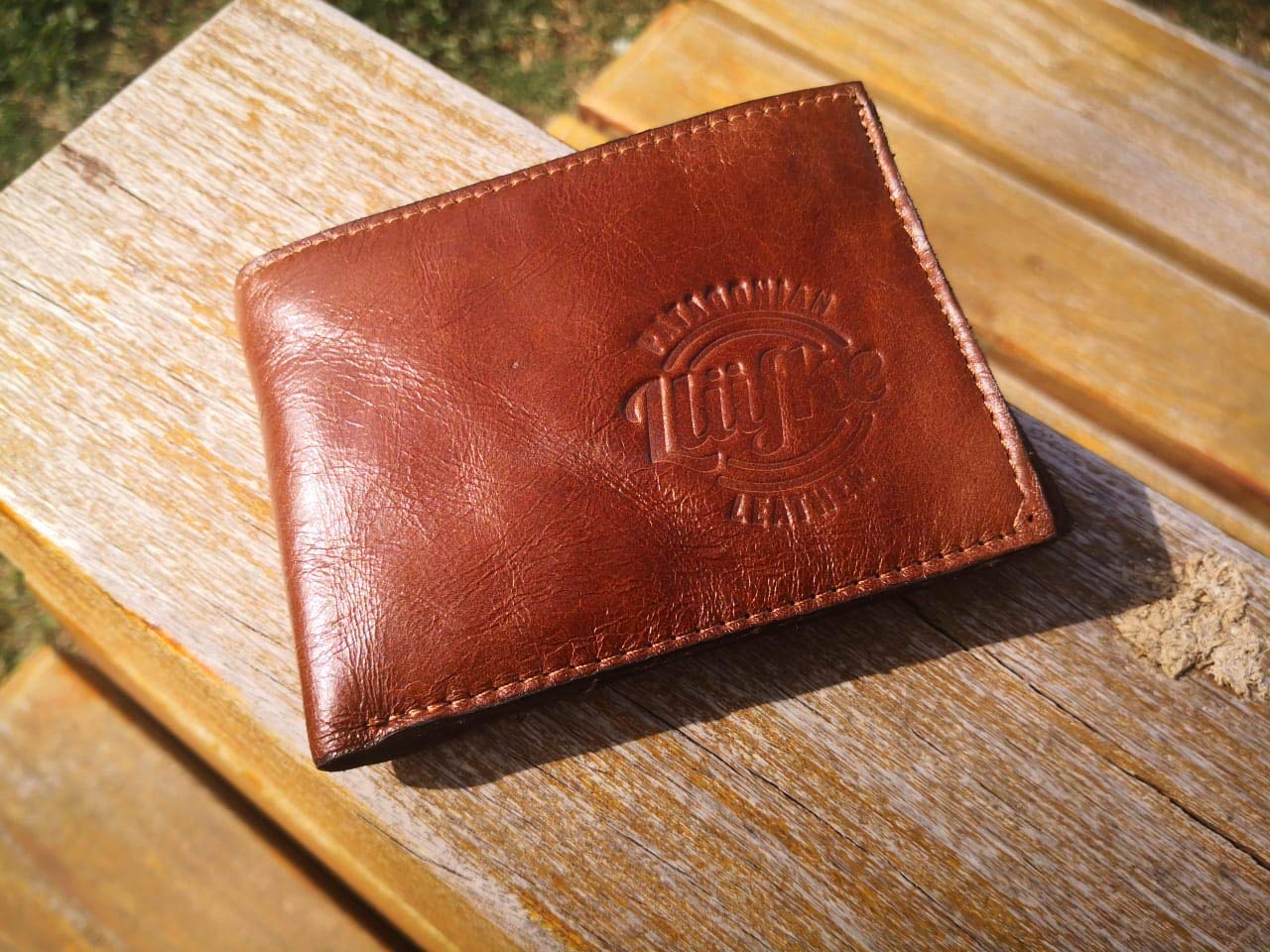 Vintage Leather Wallet, Brown Leather wallet for men, Bifold Handmade Brown leather wallet for men, Premium Leather vintage wallet for men (light brown)