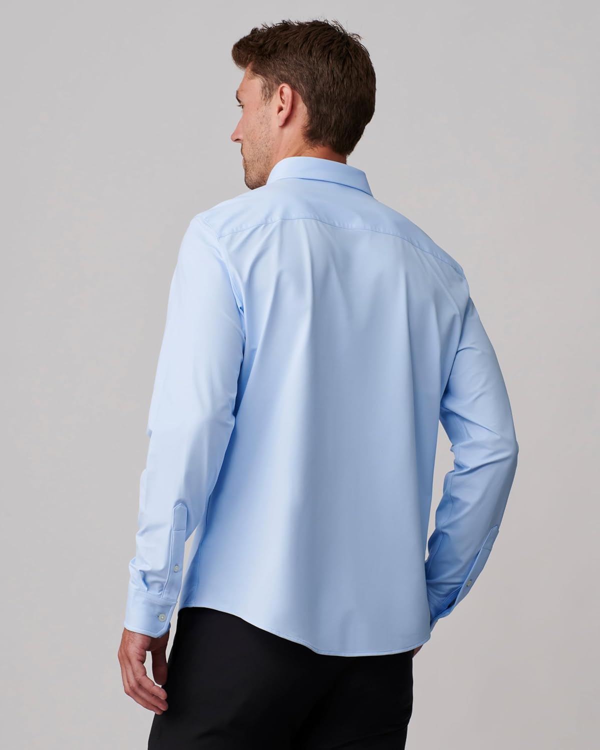 Rhone Camisa social masculina Commuter, slim fit, confortável, elástico em quatro direções, não amassa, antiodor em promoção! Veja a oferta e mais achadinhos de Camisas 4 Hoje é o melhor dia para comprar Rhone Camisa social masculina Commuter, slim fit, confortável, elástico em quatro direções, não amassa, antiodor com aquele preço maroto! Promoção! Aproveite a oferta! 4