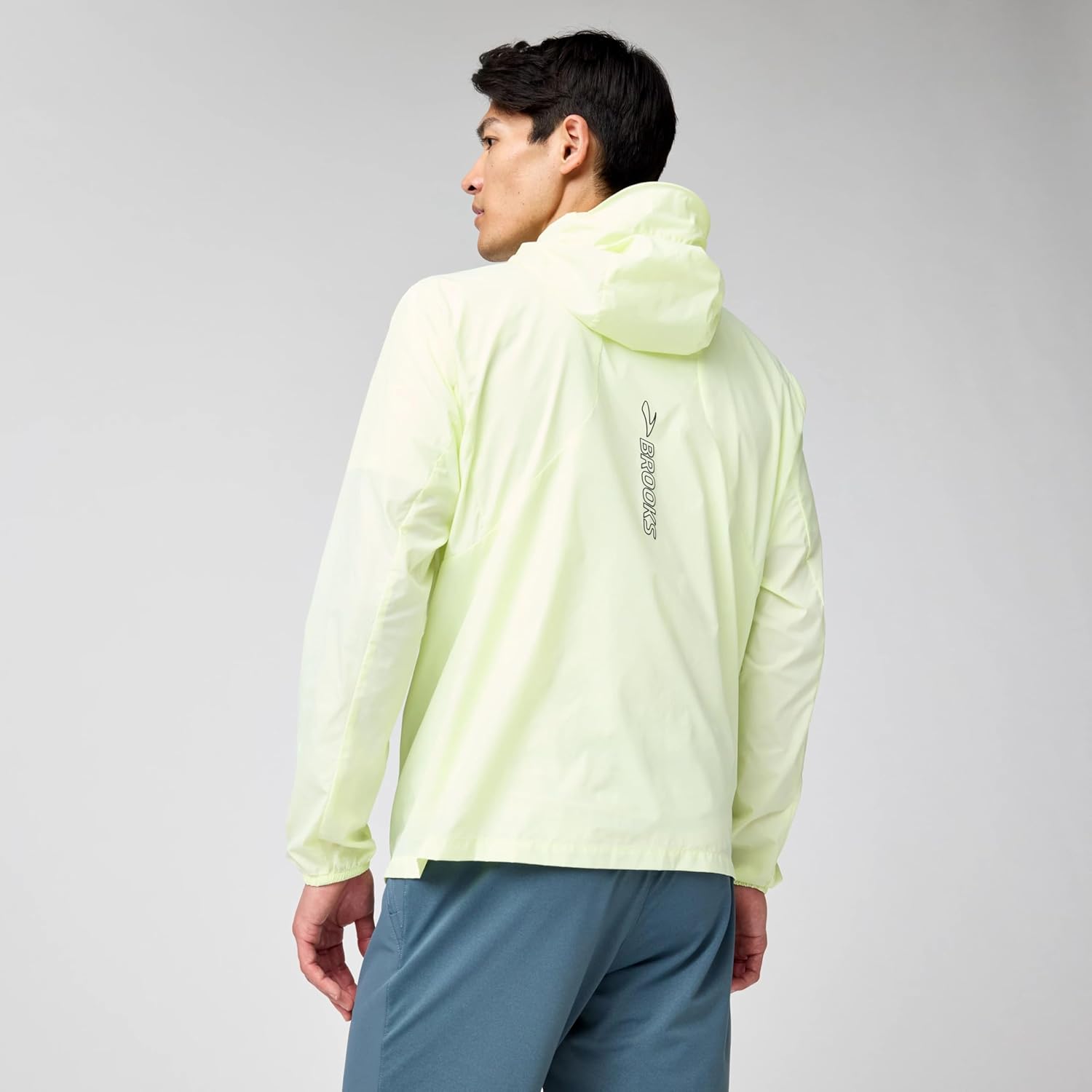 Brooks Men’s Canopy Packable Jacket, Wind & Water-Resistant Running Layer, UPF 50+ UVA/UVB Sun Protection with Reflectivity
