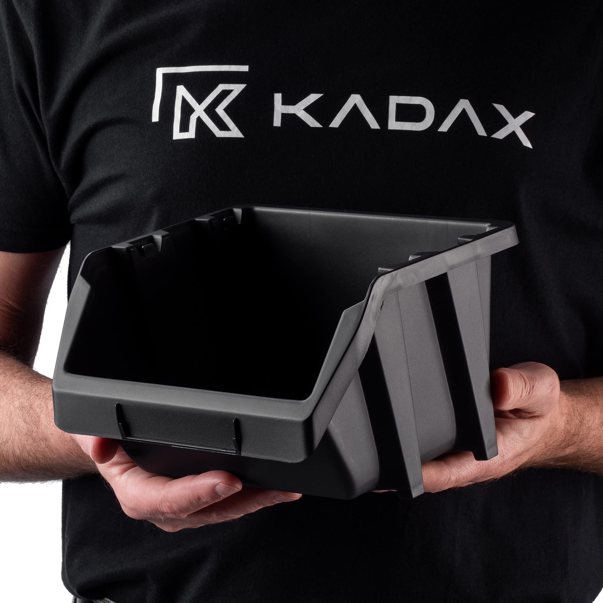 KADAX Caja apilable para taller, pequeña caja clasificadora de plástico PP, en diferentes tamaños y colores, cajas de almacenamiento para pared (negro, juego de 50 unidades, 272 x 198 mm)