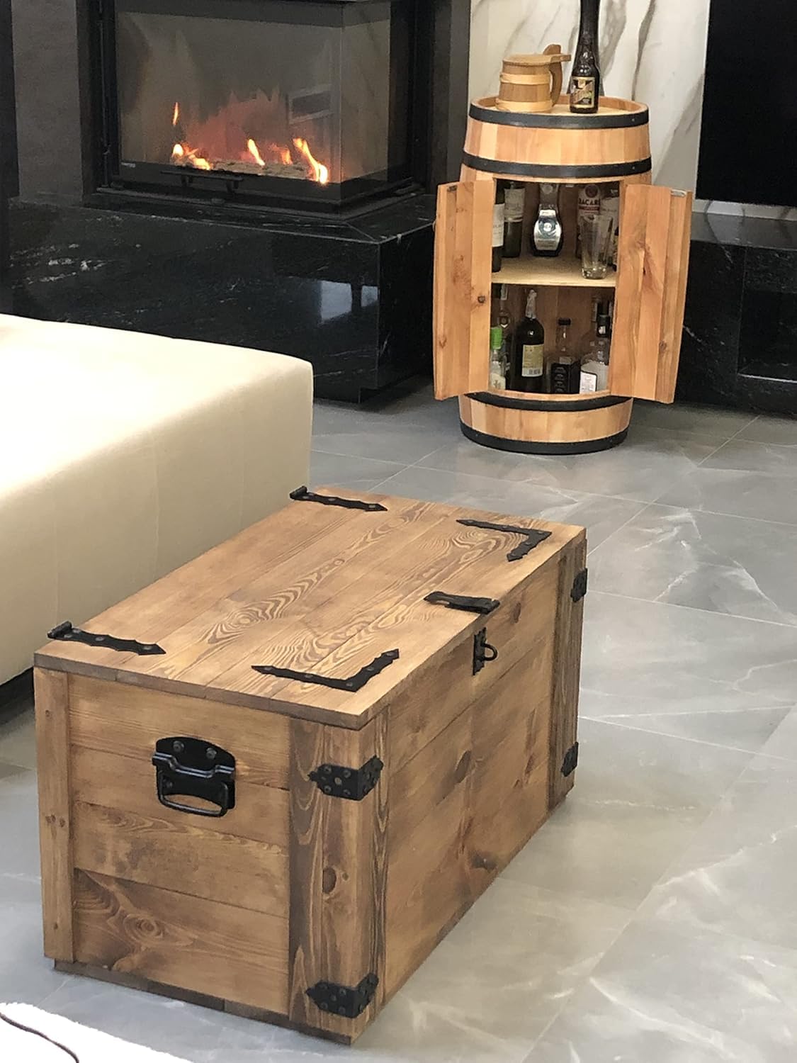 weeco Drewniana skrzynia na cztery koła, drewniana skrzynia w kształcie kuferka w stylu vintage, loft, z rozkładaną pokrywą i miejscem do przechowywania