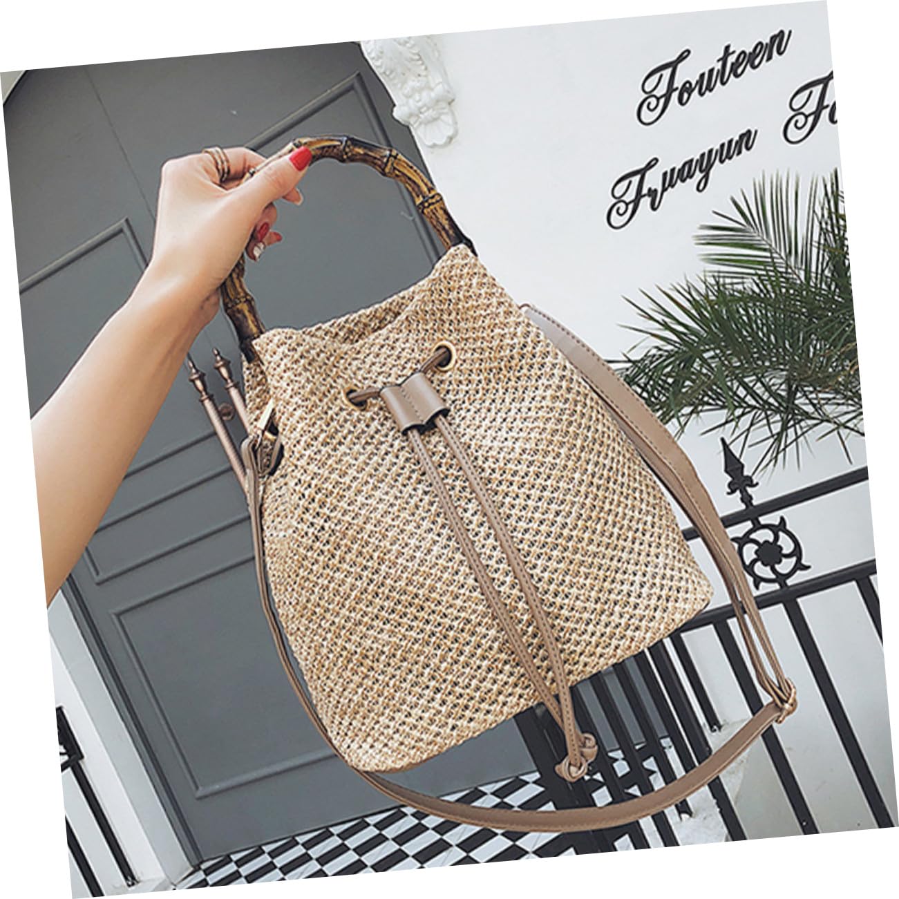 Toyvian 1pezzi Borsa Tracolla in Paglia Secchiello Borsa Mano Pratica e Leggera Adatta per Uso Quotidiano e Diverse Occasioni