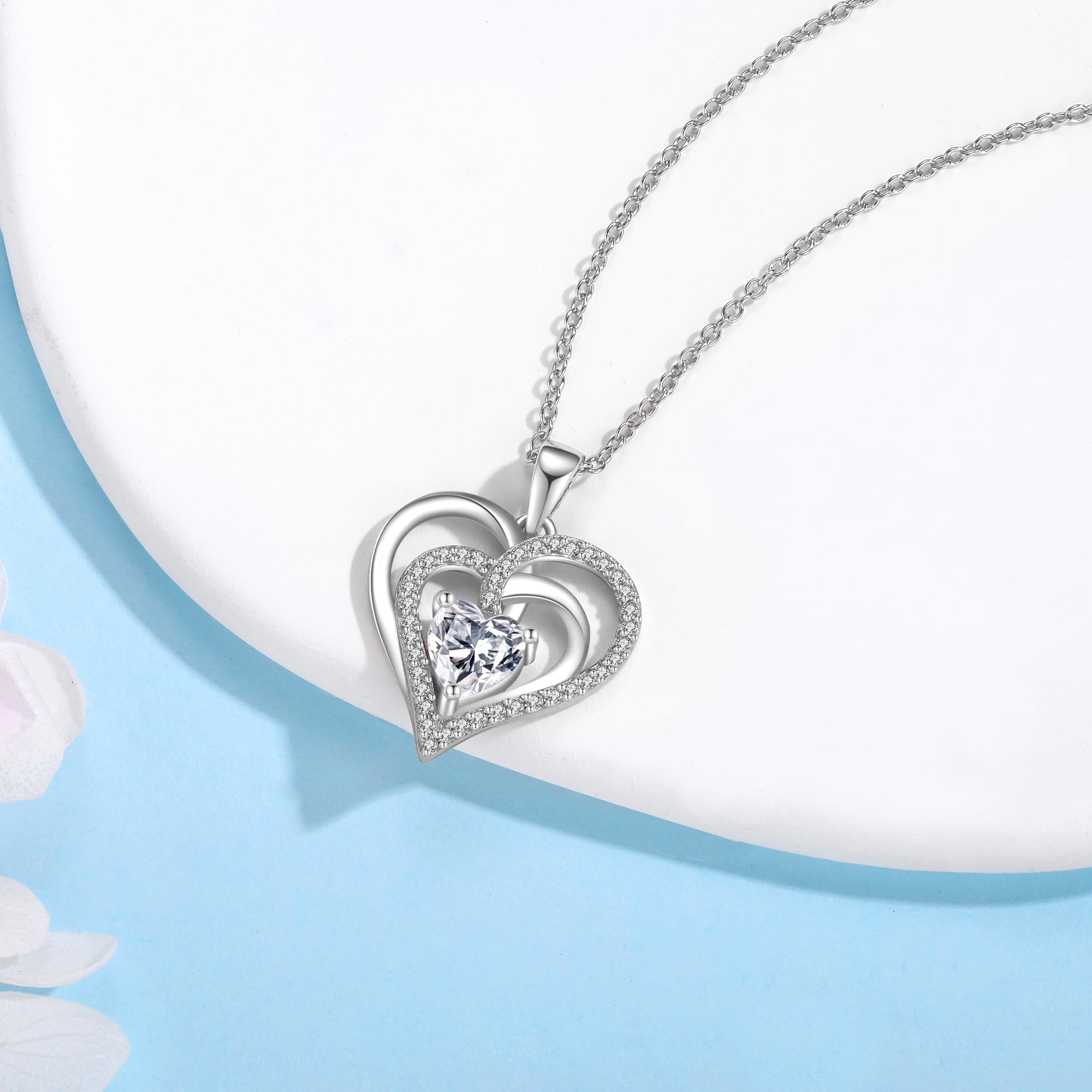Jrêveinfini Collar de Plata Esterlina 925 con Colgante en Forma de Corazón con Circonitas - Diseño Elegante y Simbólico, Regalo para San Valentín, Aniversarios o Bodas