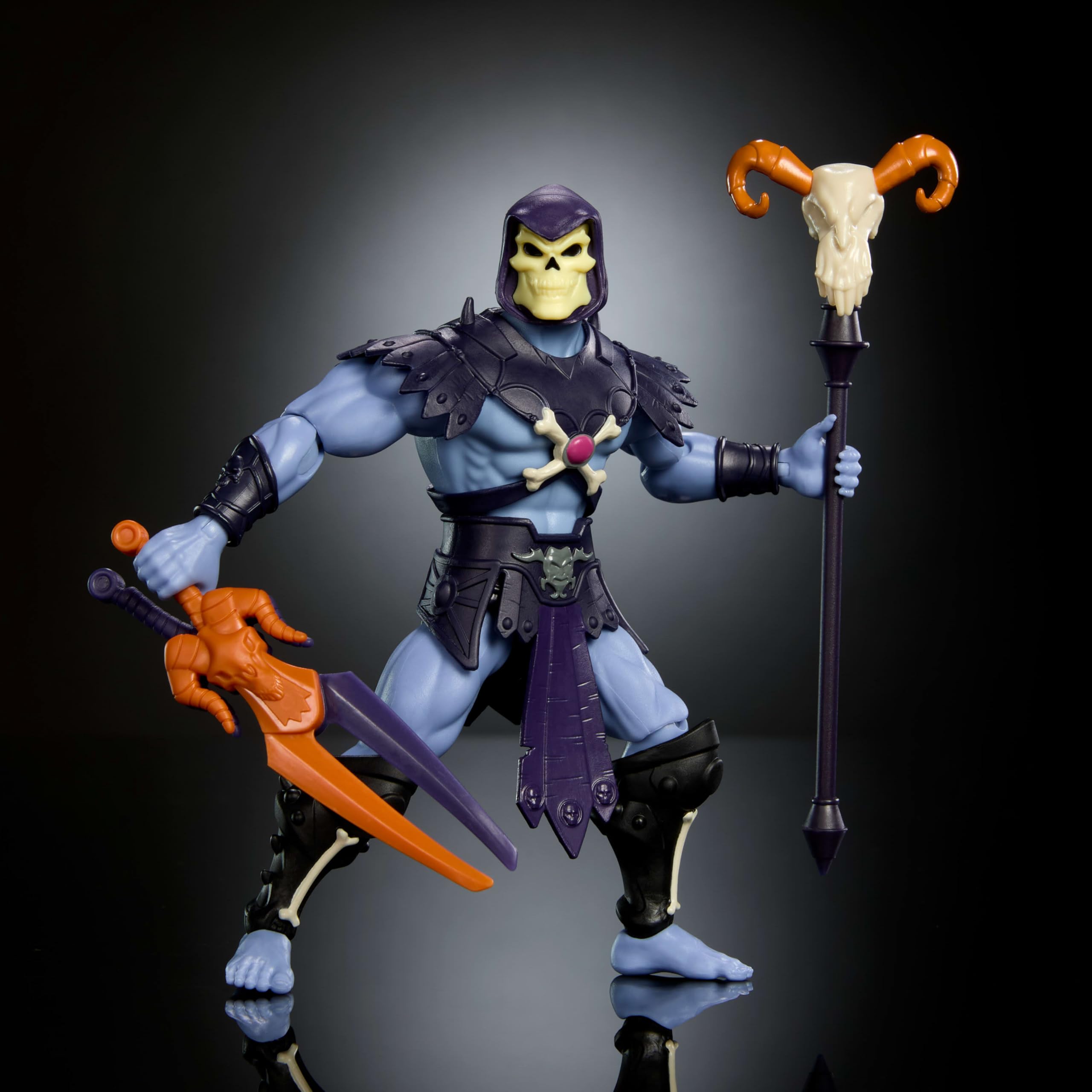 Masters of the Universe Origins 200X Skeletor figurka 14 cm | MOTU Cartoon Collection, czarny charakter z kreskówki z lat 80., szczegółowy design z peleryną, kosturem i 2 mieczami, JHJ97