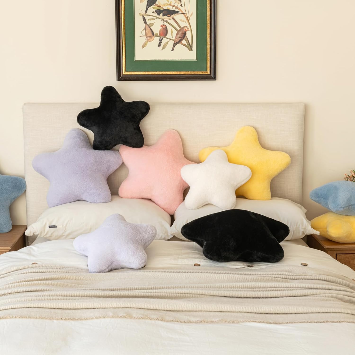 Star Pillow, Decorative Throw Pillow with Plush for Couch, Cute Decor Pillows for Bed, Aesthetic Star Shaped Pillow Fun Cushion for Sofa Living Room (Black, 19.6 Inches)