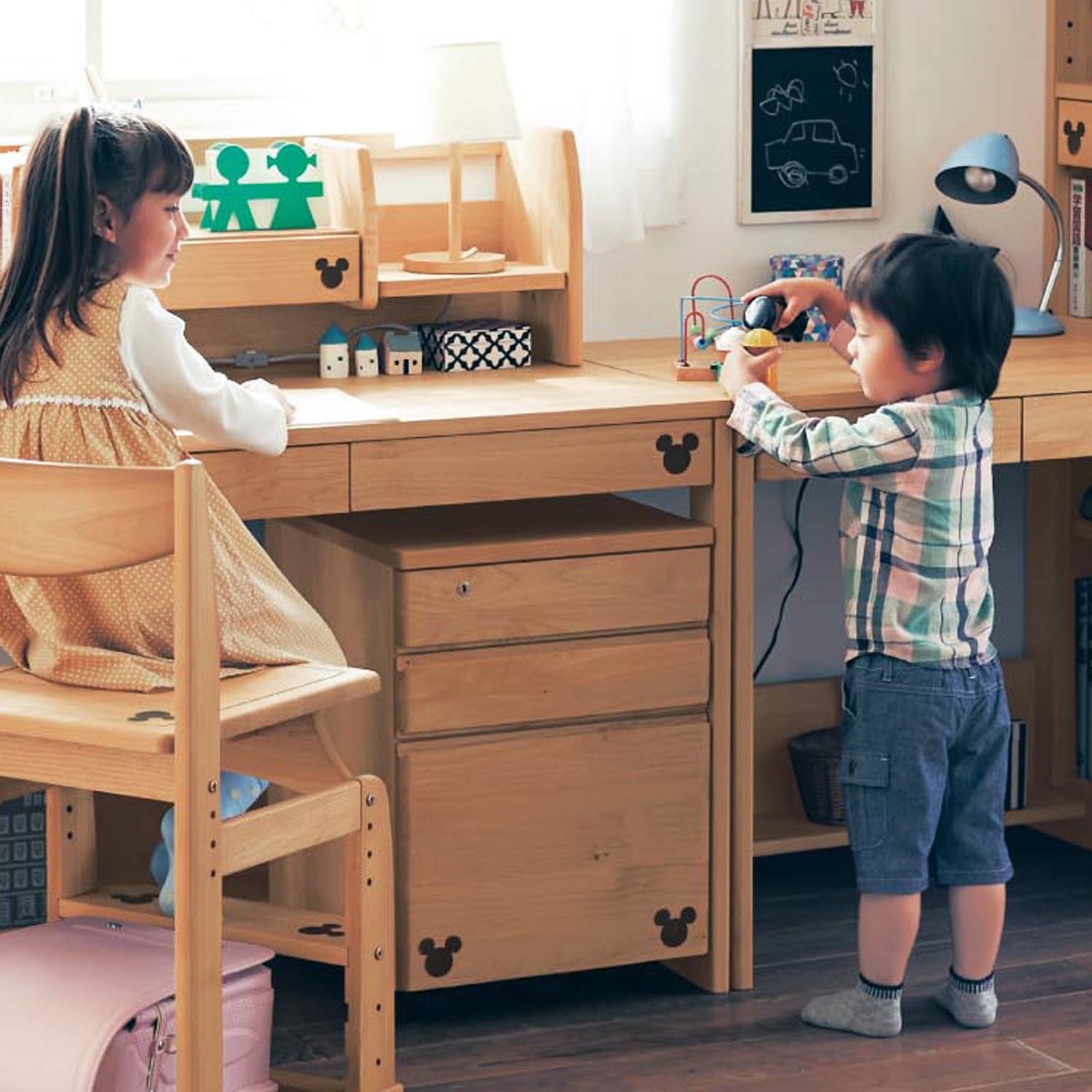 Amazon｜[ベルメゾン] ディズニー ワゴン 学習机 袖机・デスクサイド