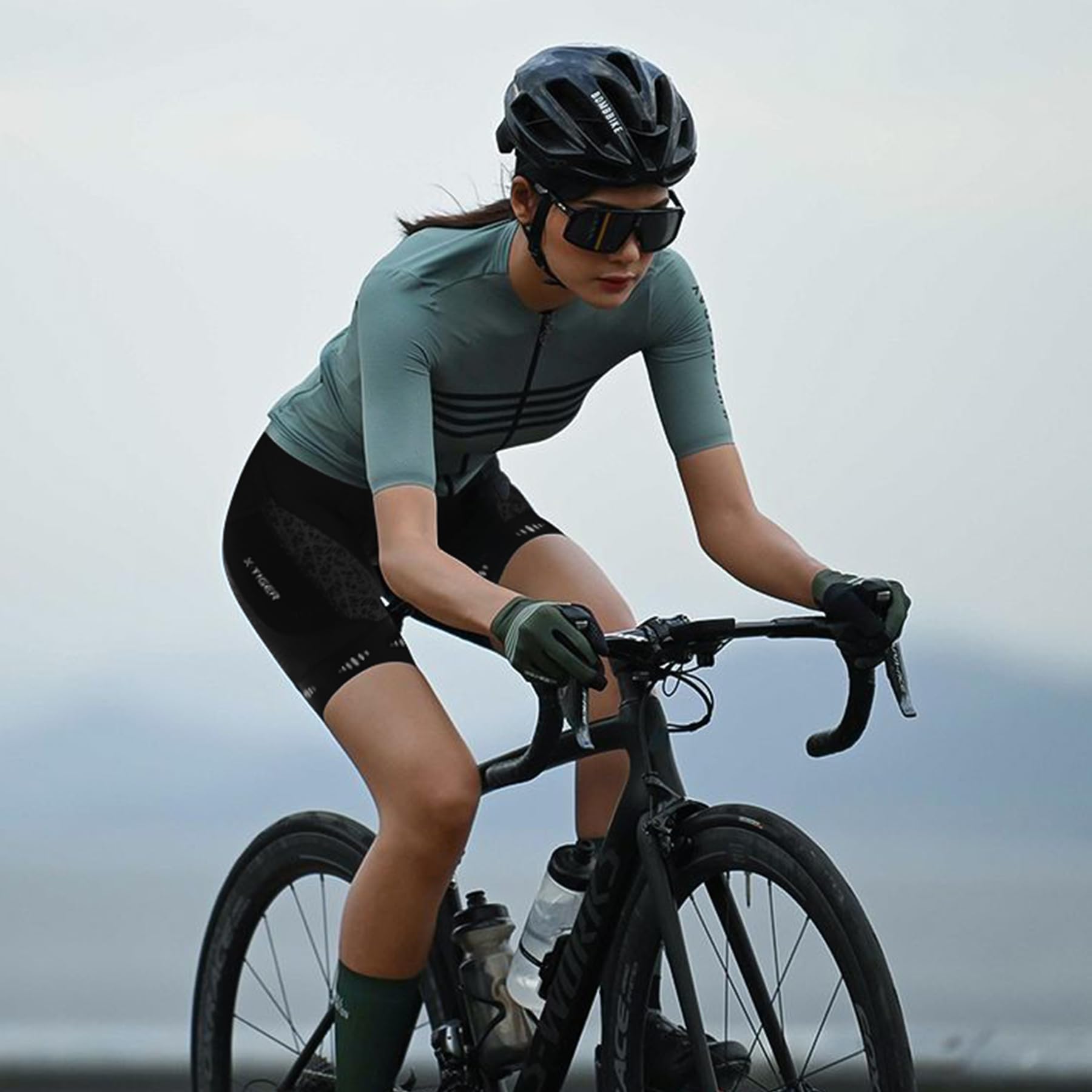 X-TIGER Pantalones Cortos de Ciclismo para Mujer Culotte Ciclismo Mujer Acolchado, Bicicleta Mujer con Bolsillos UPF 50+ Transpirable Secado Rápido