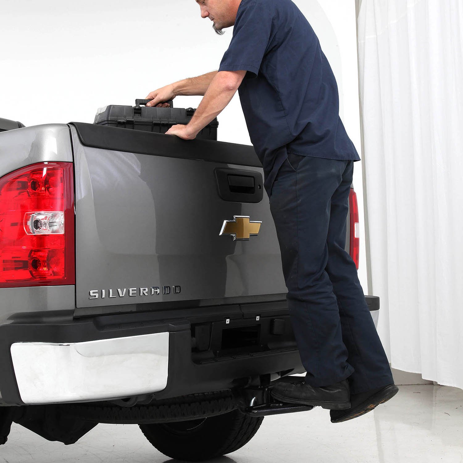 Amazon.co.jp: Smittybilt 汎用 ヒッチステップ ビーバーステップ 