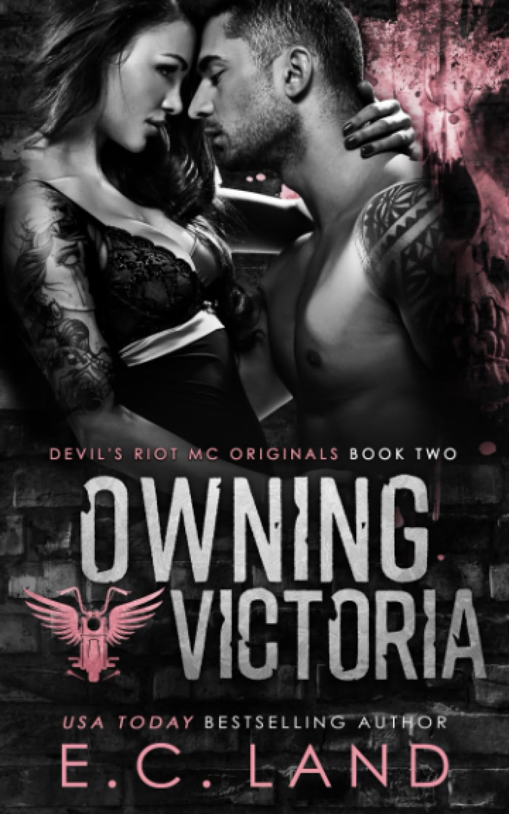 Owning Victoria: 2 (Devil's Riot MC Originals)