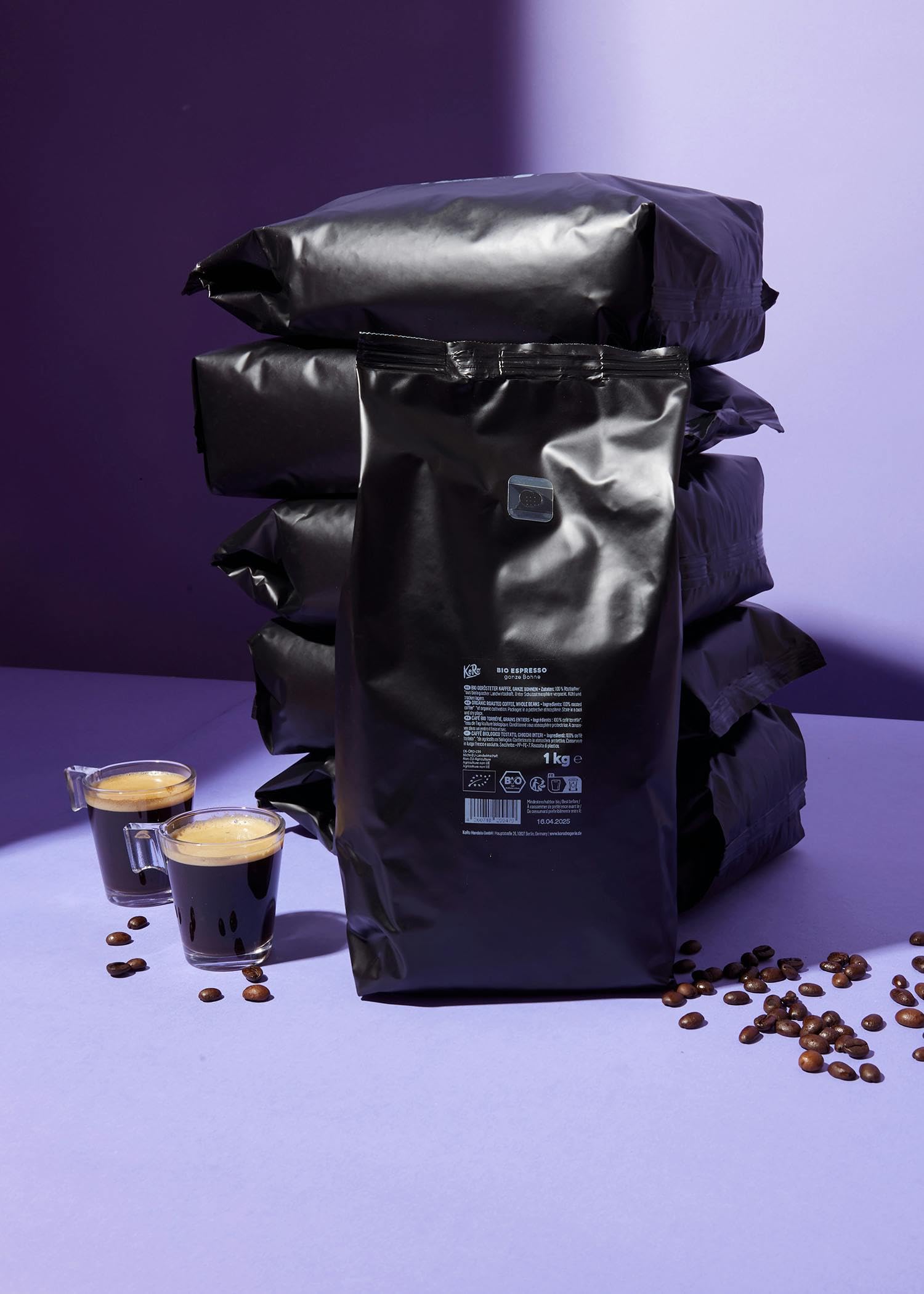 KoRo - Caffè per espresso in grani interi bio 6 x 1 kg - Miscela con 80% Arabica e 20% Robusta - Tostatura delicata - Gusto equilibrato