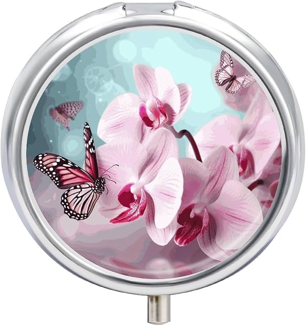 Pastillero Redondo Pequeño con Espejo, Estuche de Viaje 3 Compartimentos | Organizador de Medicamentos de Metal con Diseño Flor de Orquídea y Mariposa para Bolso o Bolsillo, Vitaminas, Aceite de Pescado y Suplementos
