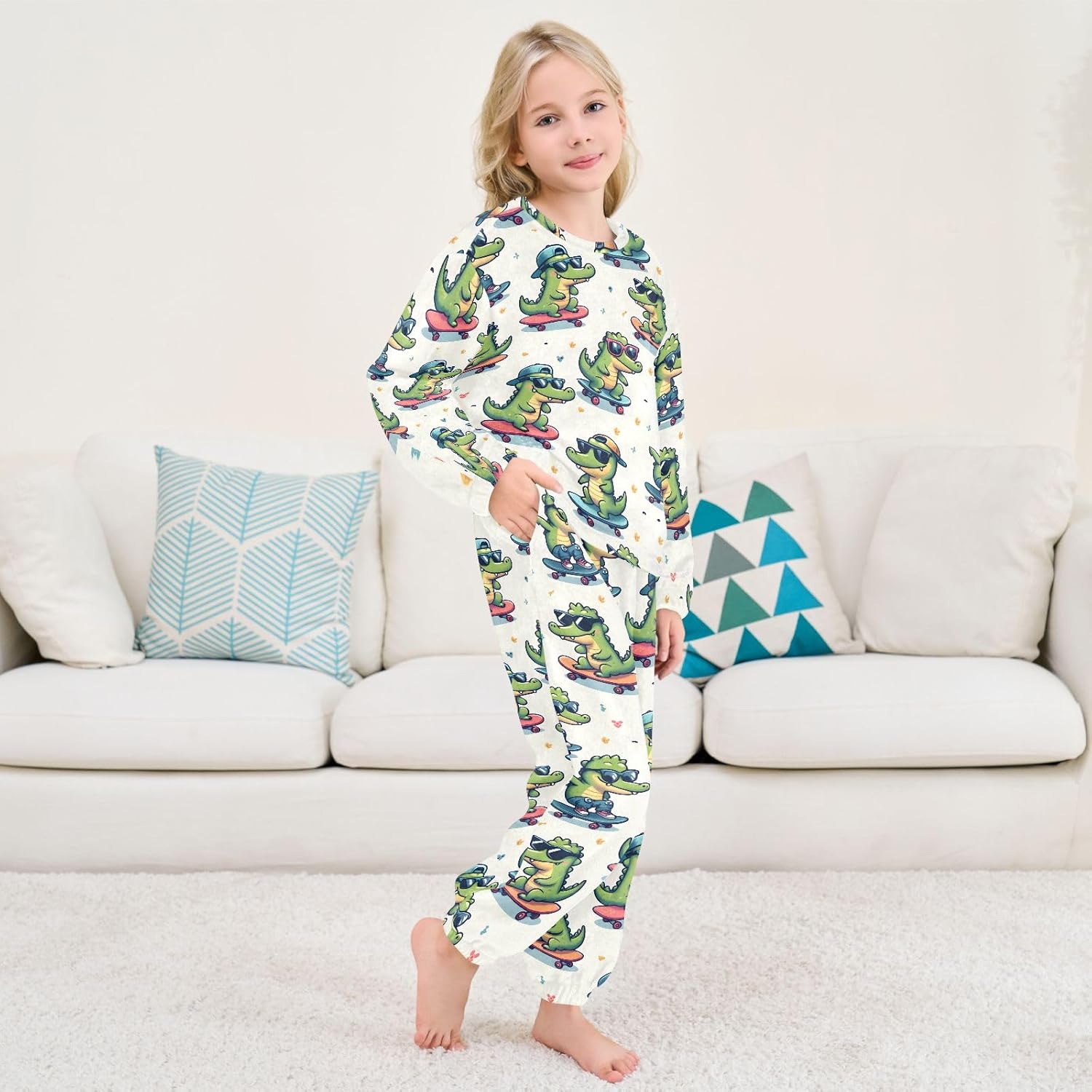 Kids Flannel Sets Cute Little Crocodile Playing Skateboard Warm Plush Relaxed Clothing for Boys and Girls