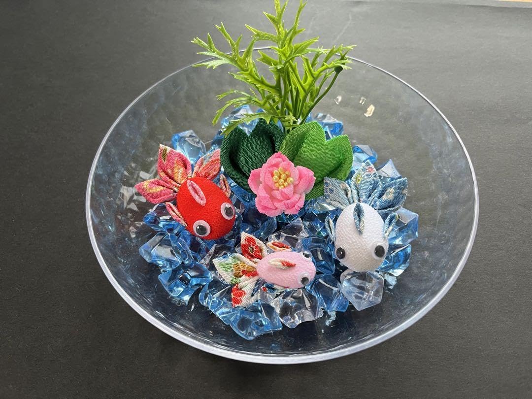 金魚と蓮の花の置物 Amazon.co.jp: 夏飾り 金魚 蓮の花 置物 : ホーム＆キッチン