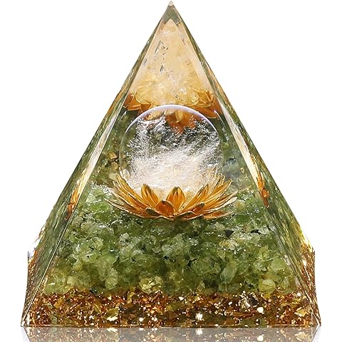 Hopeseed Orgone Pyramid for Positive Energy, Orgonite Natural Peridot&White Crystal Healing Crystals Pyramid for Reduce Stress Chakra Reiki Healing Meditation Cleanses The Mind and Boosts Confidence