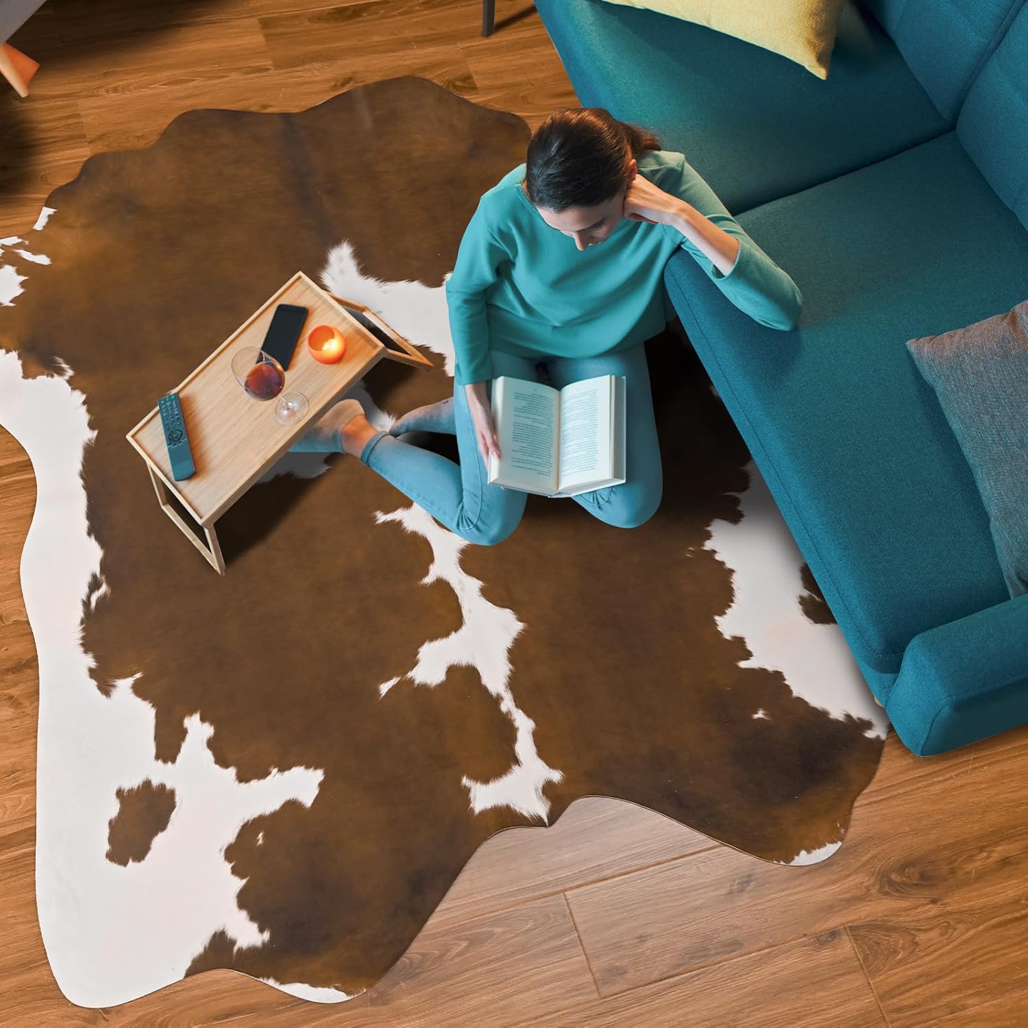 Comeet Faux Cowhide Rug 5.2 x 6.2 Feet, Large Cow Rug Thickened Cow Print Rug, Non-Slip Faux Animal Printed Area Rug Western Decor Carpet for Living Room Bedroom, Brown