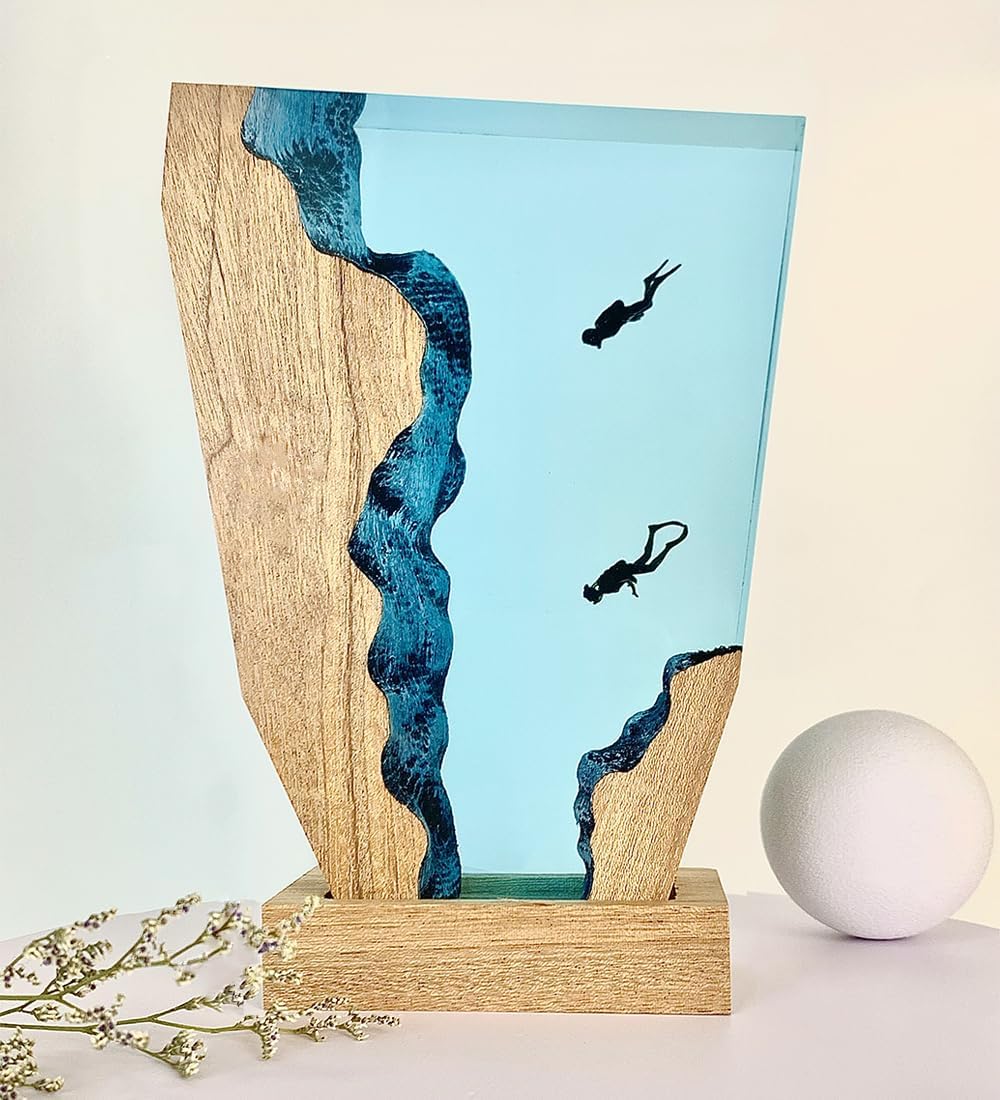 Handmade 3D Ocean Resin Lamp-Handcrafted Diving Night Light,Multiple Adjustable LED Light Sources Wooden Base with USB Port,Birthday Gift for Boyfriend Girlfriend Men Dad Divers(6"x4")