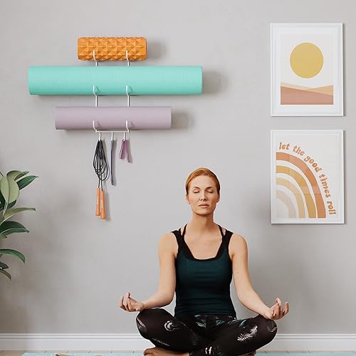 Miniatura 2 de Wallniture Guru - Rodillo de espuma y toallero de pared con 3 ganchos para colgar correa de yoga y bandas de resistencia, metal de 3 secciones