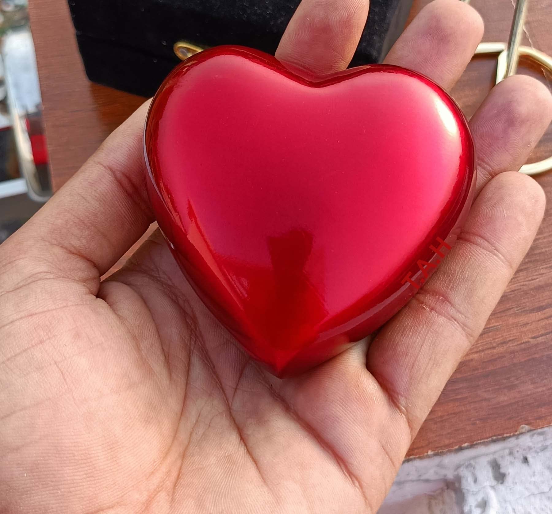 Red Heart - Urna de cremación premium para cenizas con soporte de latón, el mejor regalo para tu
