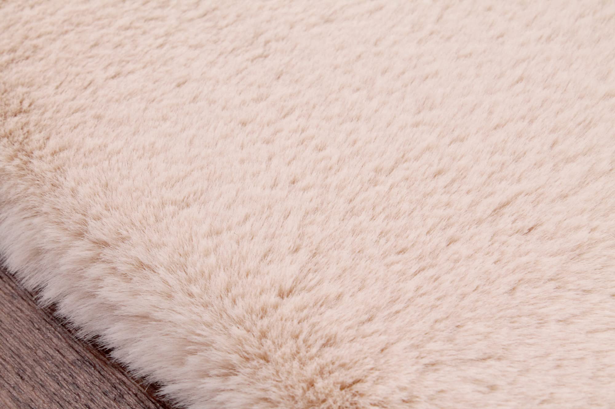 Luxe - Alfombra de piel sintética súper suave y esponjosa en color plateado, rosa rubor, marfil, carbón, beige, rojo y natural (120 x 170 cm)