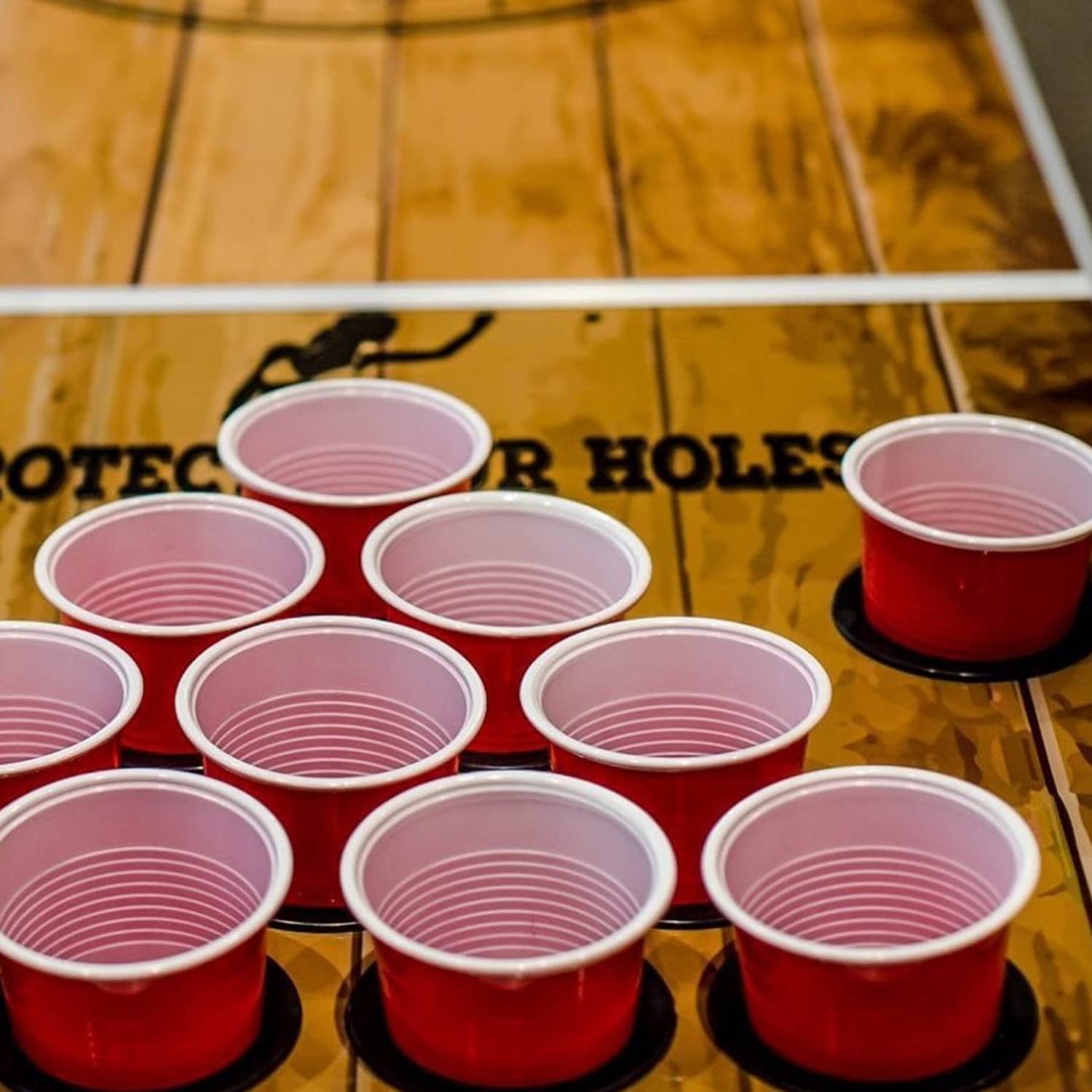 Beer Pong® - Table Officielle avec Trous pour Maintenir Les Cups - Pliable et Transportable avec Revêtement Etanche Anti-Rayures - Homologuée pour Tournois de Biere Pong - Jeu Apéro