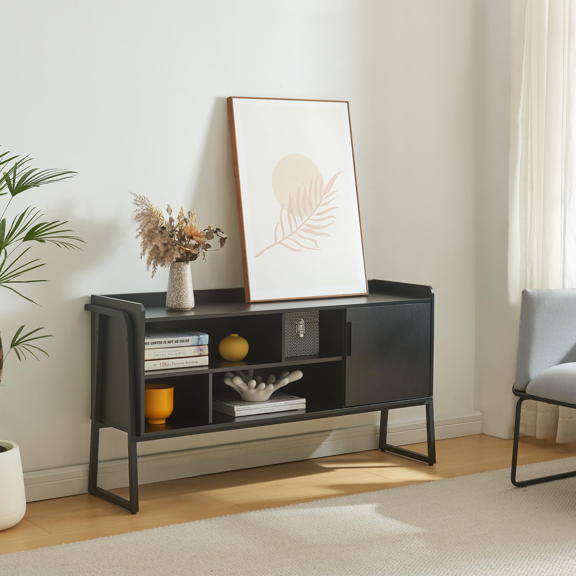 [en.casa] Decorativo Mueble de TV Storfjord Tablero Rectangular Mesa de Tele con 4 Compartimientos Abiertos y 1 Cerrado Aparador con 1 Puerta Aglomerado/Metal 120x34x63cm - Negro