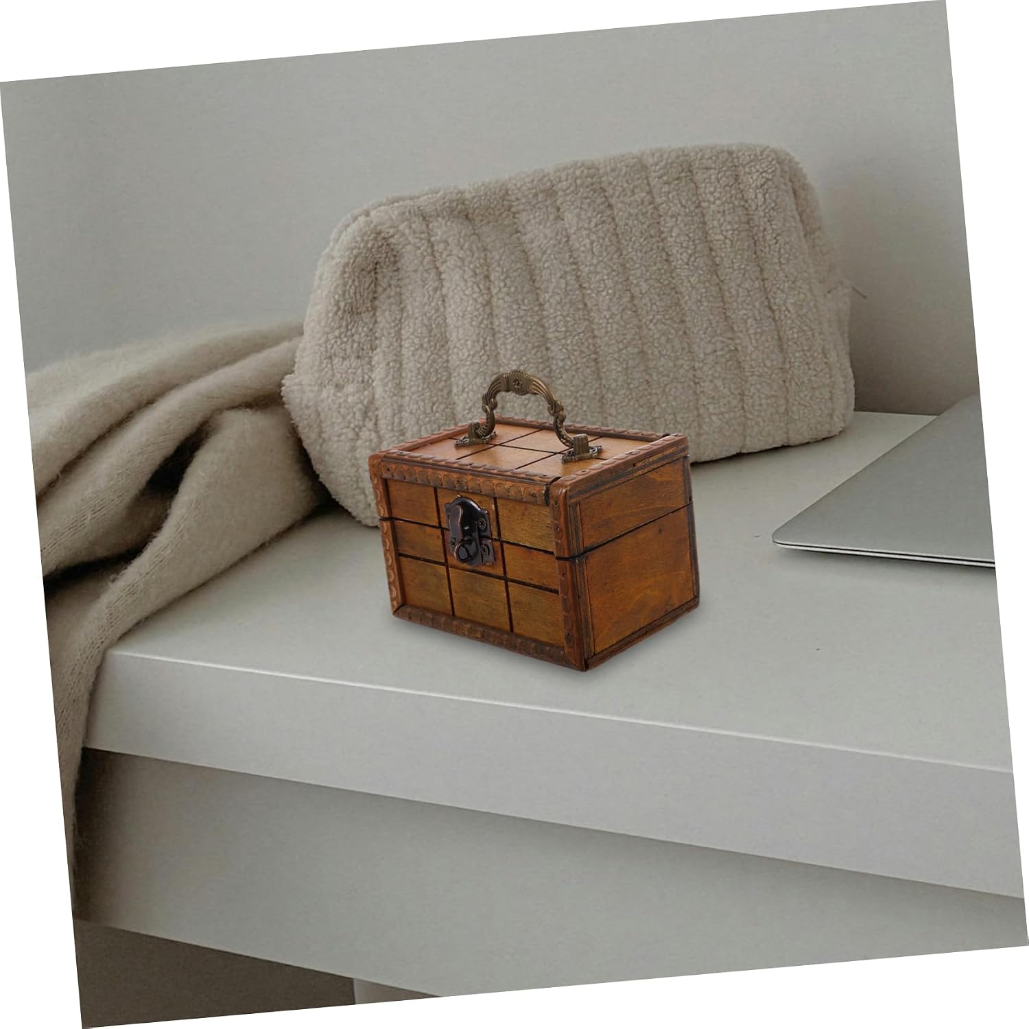 Antique Wooden Box Decorative Storage Box Small Wooden Jewelry Storage Treasure Chest