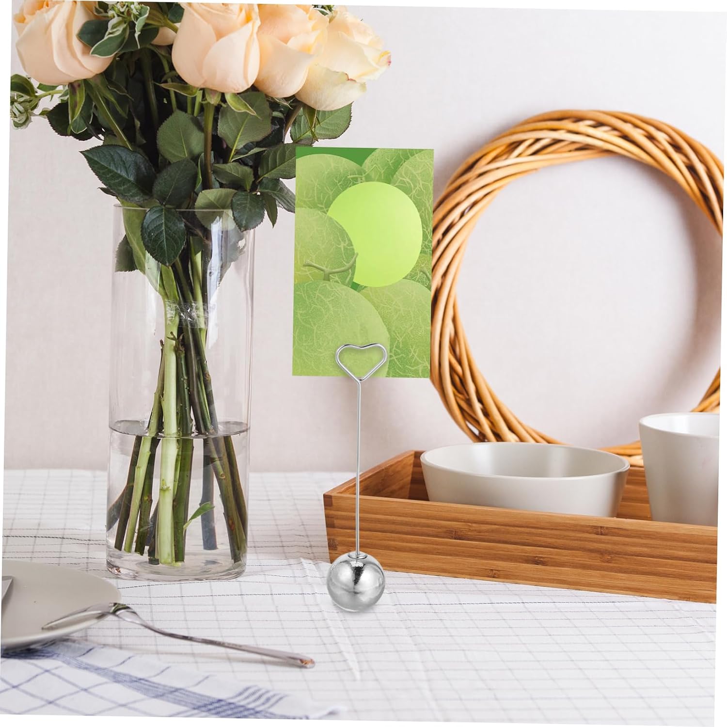 VALICLUD Heart-Shaped Photo Clip Holder Detachable Metal Base Memo Display Stand for Weddings Offices and Home Decor Stylish Memo Clamp for Notes and Pictures