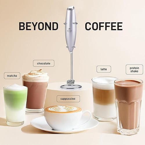 Miniatura 3 de Zulay Kitchen - Potente espumador de leche con doble batidor de mano con soporte, mezclador de bebidas para café, miniespumador para latte, matcha,